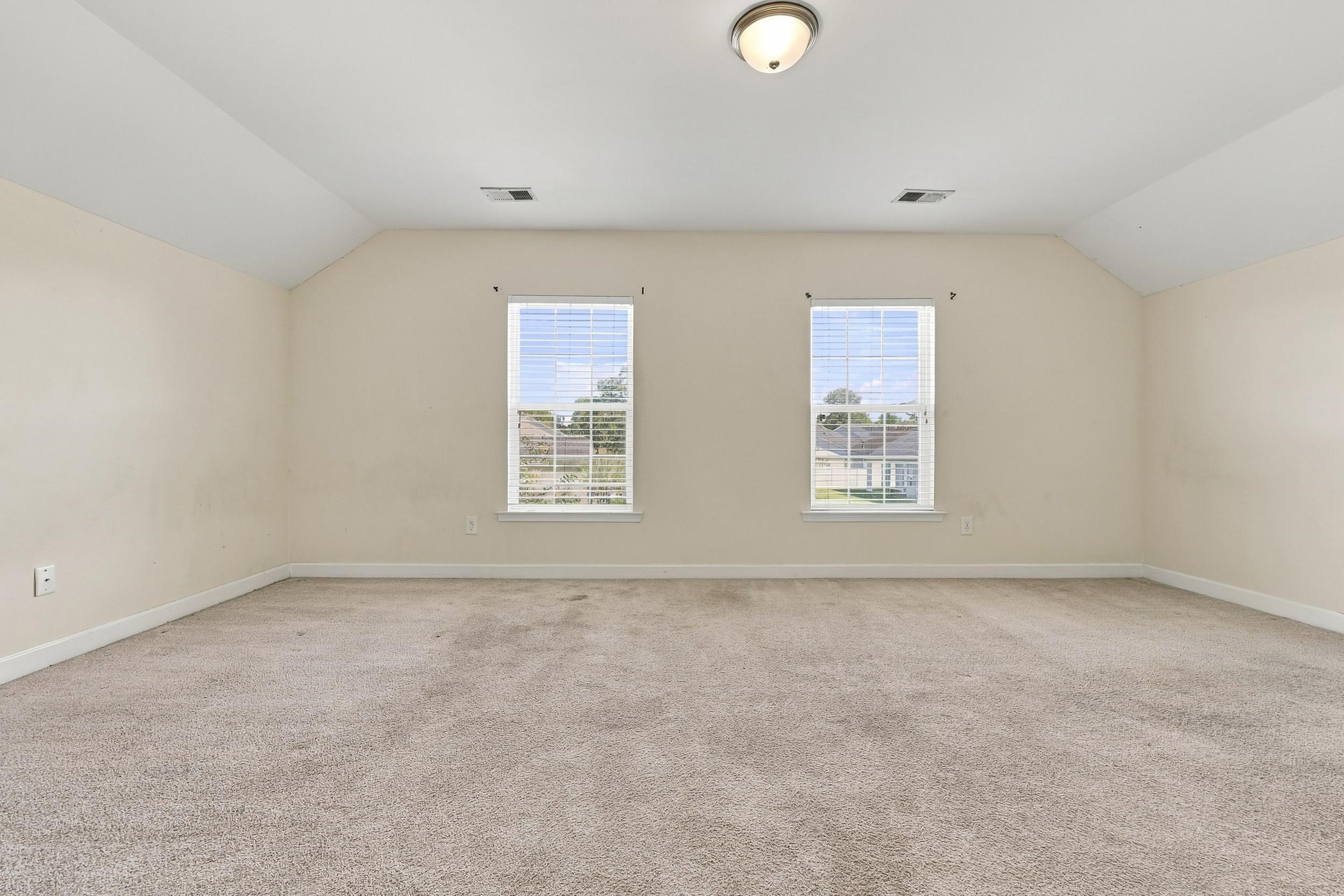 197 Ridge Point Dr. Property Photo 29
