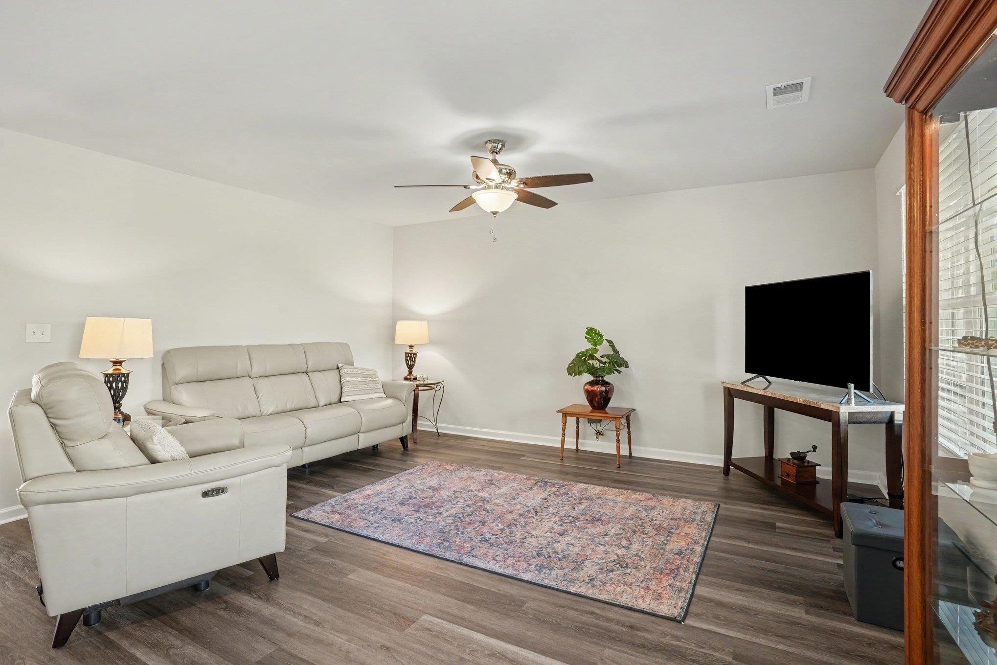 3481 Ashridge Way Property Photo 4