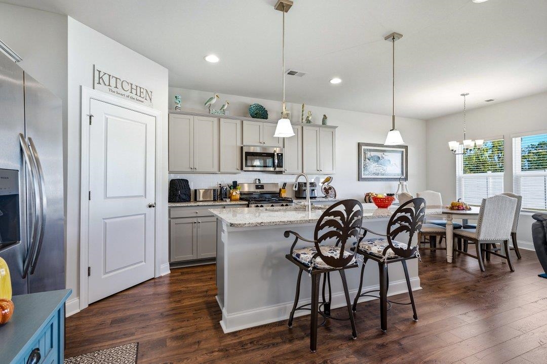 2465 Campton Loop Property Photo 12