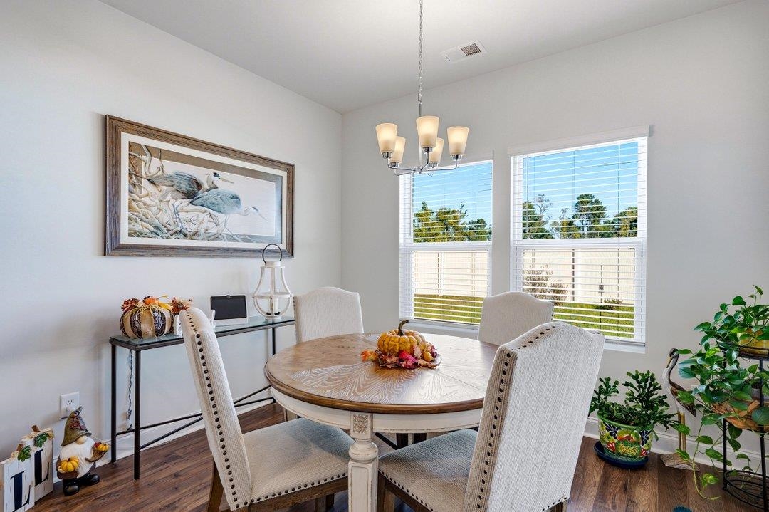 2465 Campton Loop Property Photo 16