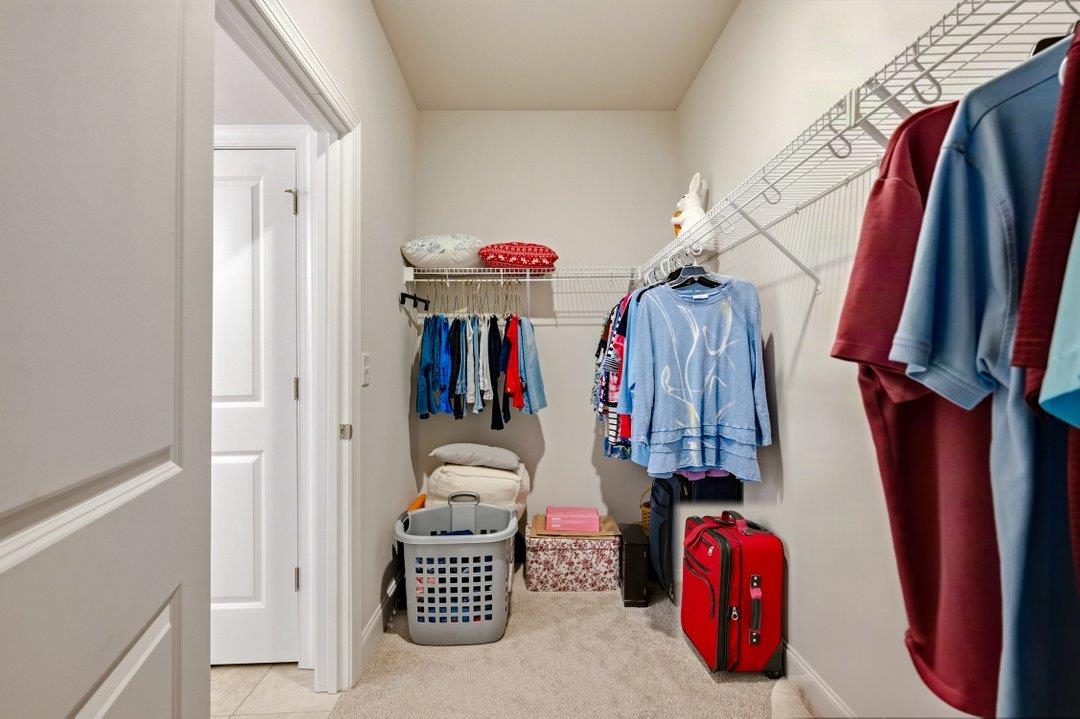 2465 Campton Loop Property Photo 22