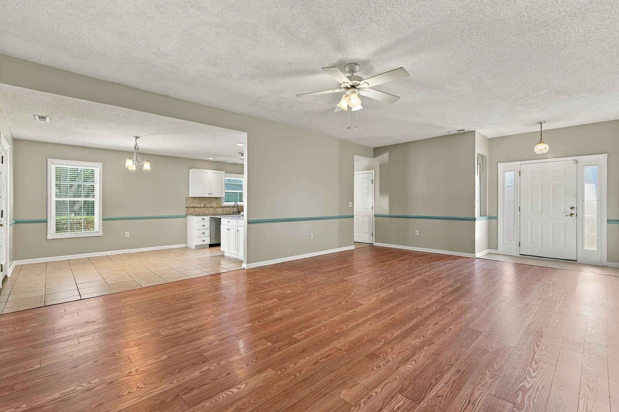4155 Horseshoe Dr. N Property Photo 2
