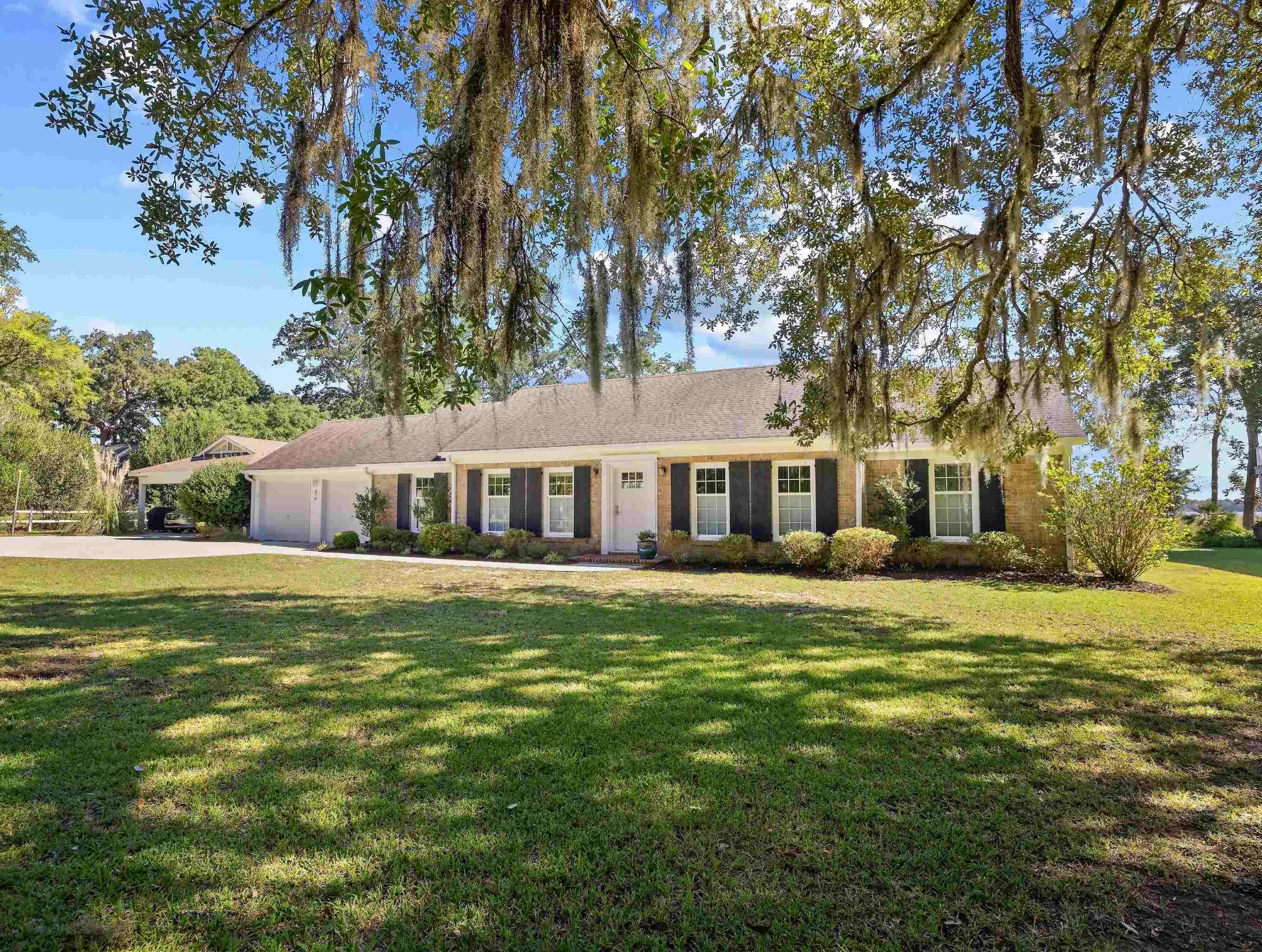 436 Golf Dr. Property Photo 1