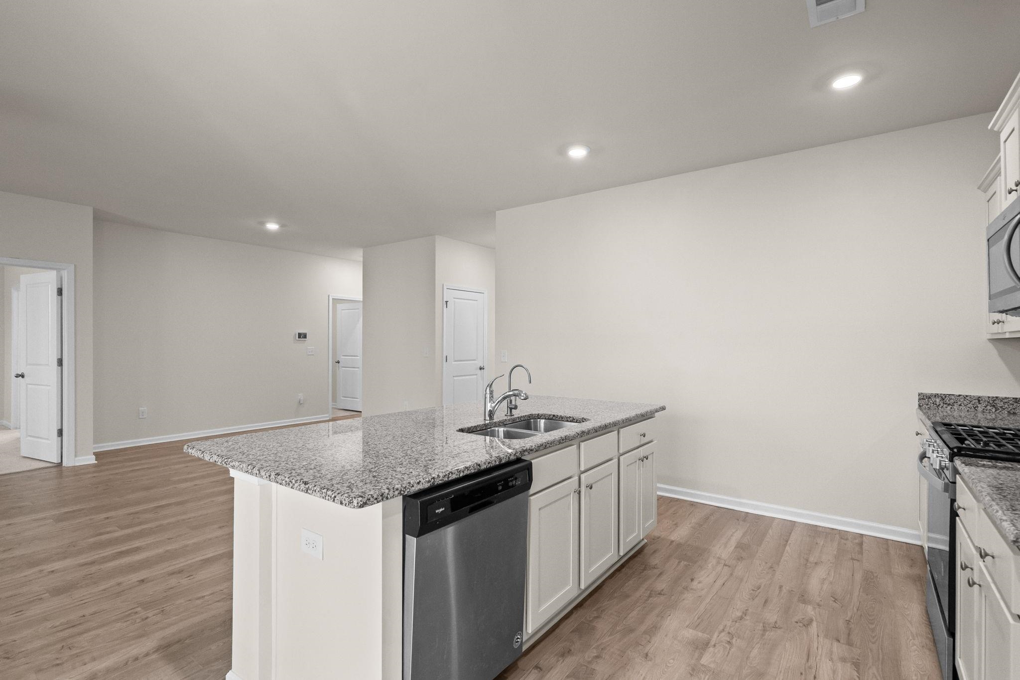 272 Legends Village Loop Property Photo 11