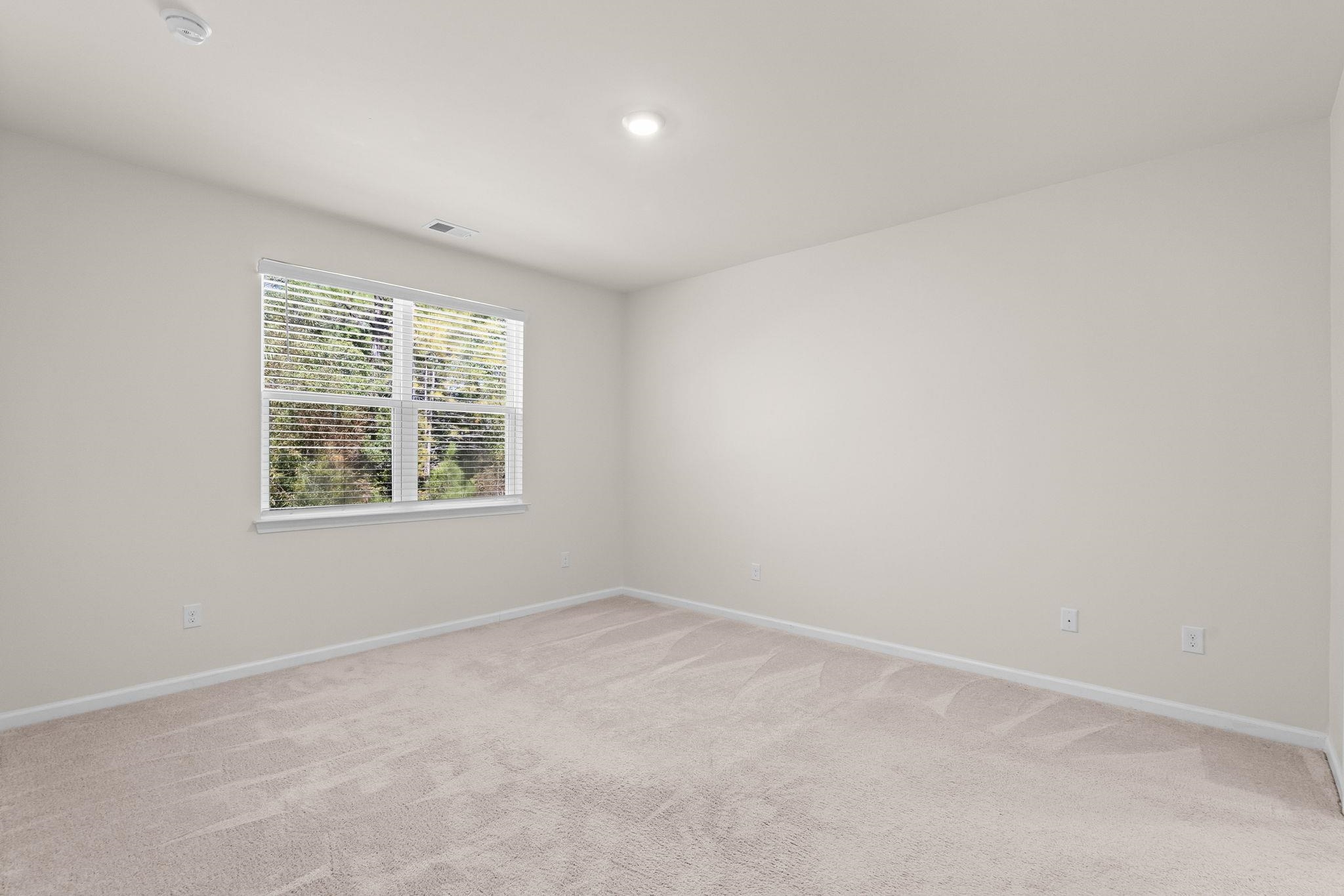272 Legends Village Loop Property Photo 14