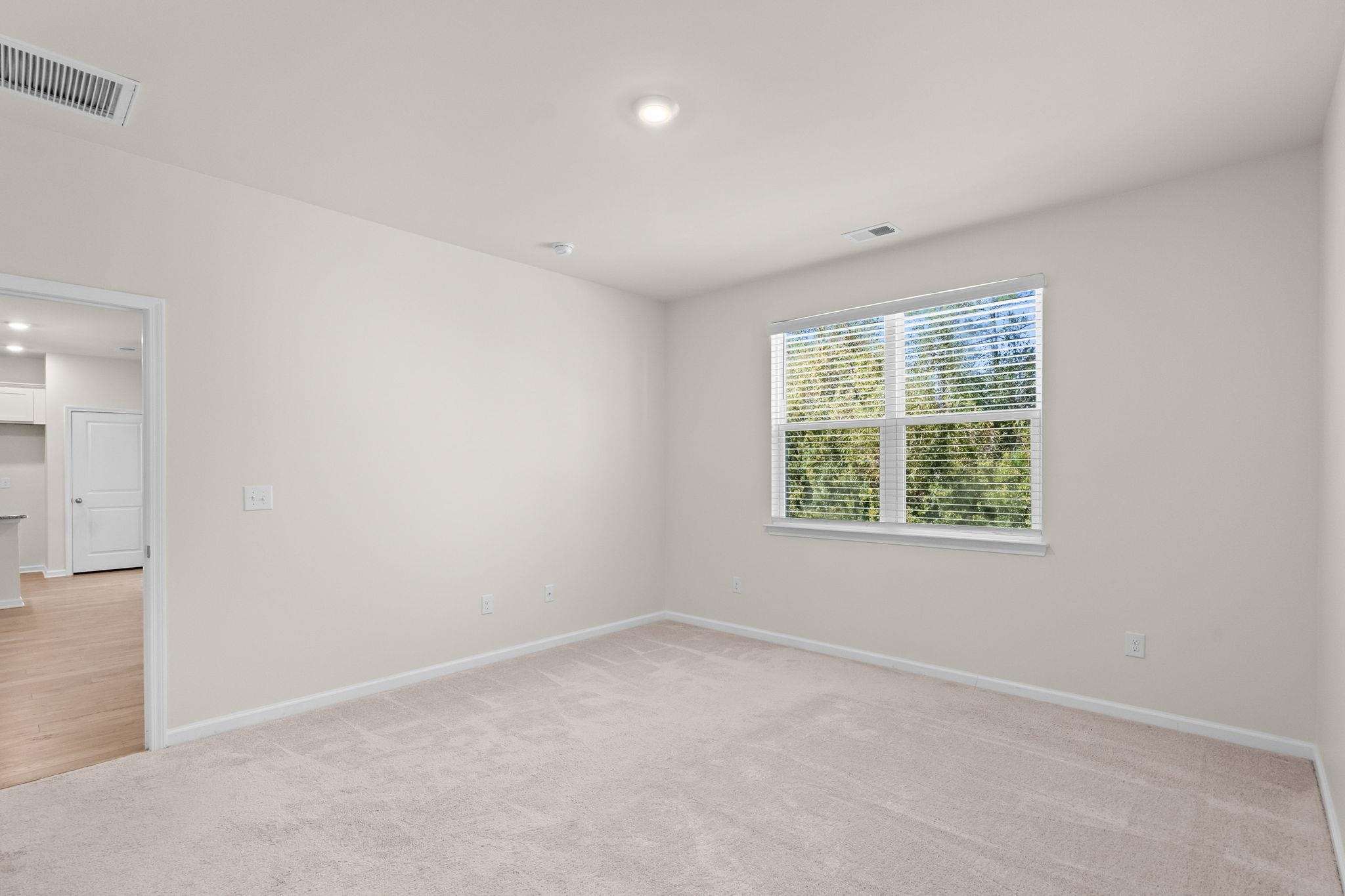 272 Legends Village Loop Property Photo 15