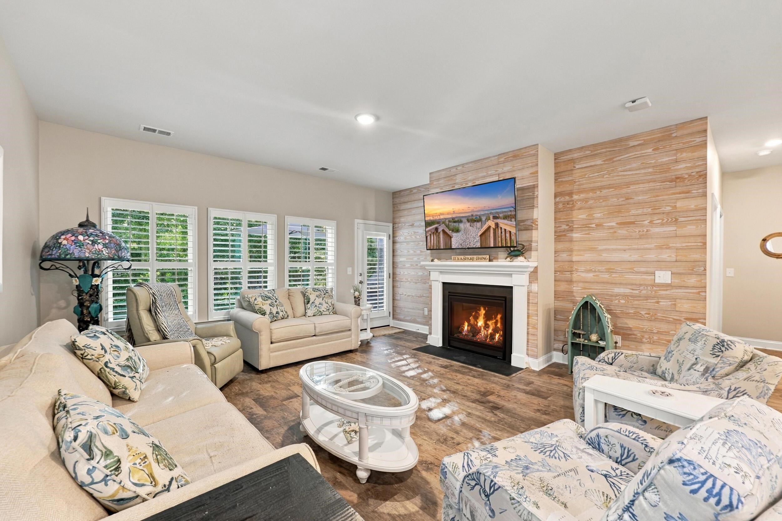 1160 Yorkshire Pkwy. Property Photo 12