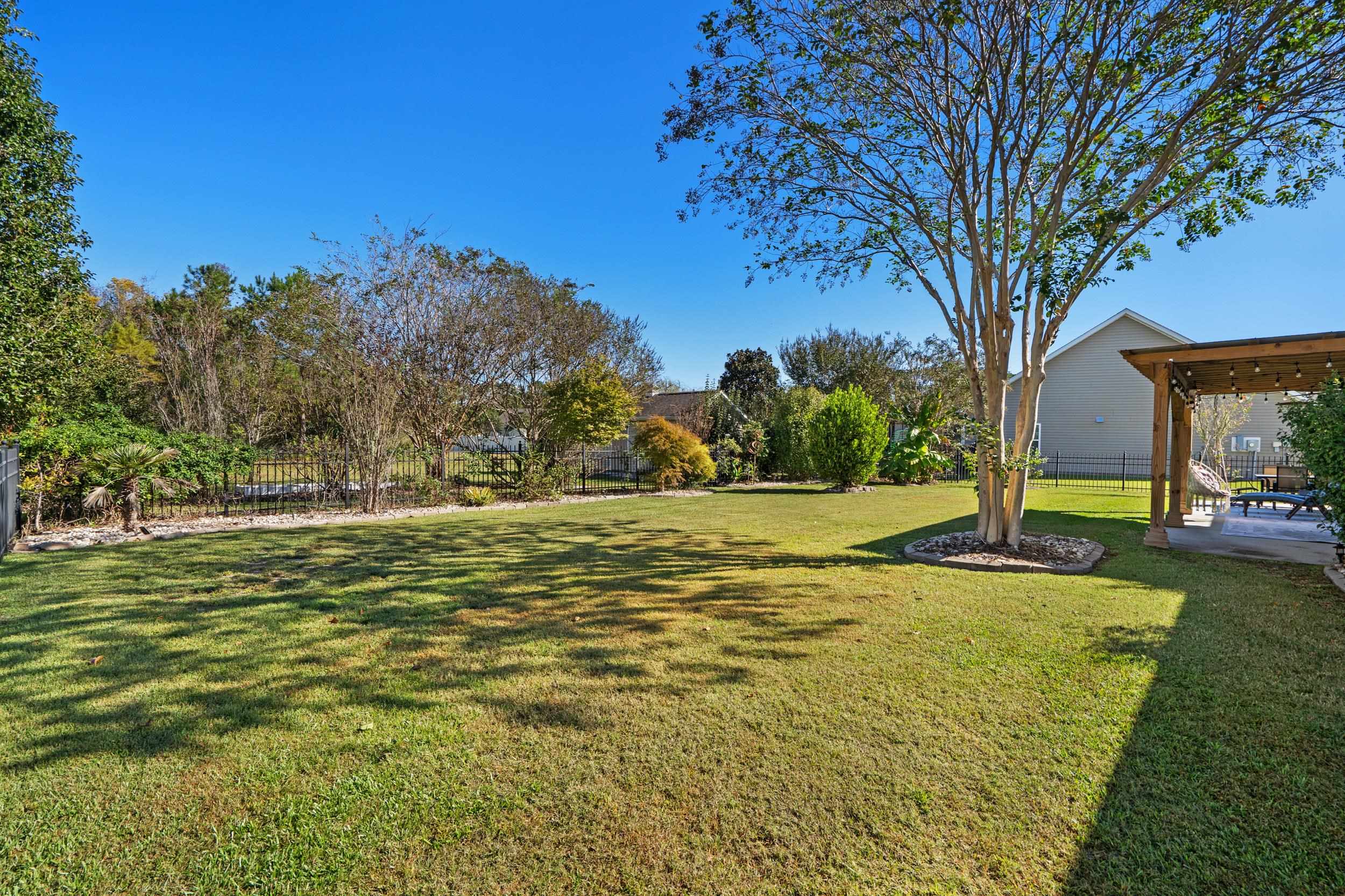 113 Chestnut Estates Rd. Property Photo 36