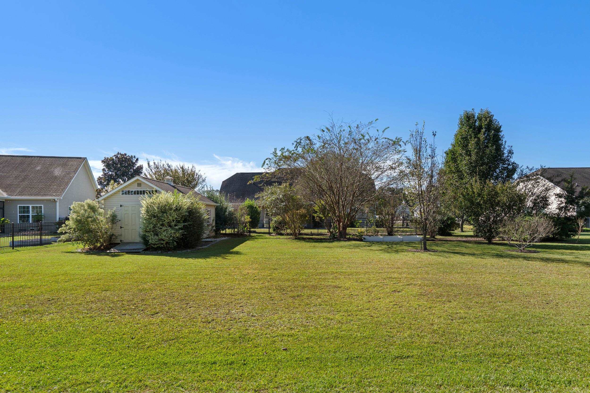 113 Chestnut Estates Rd. Property Photo 43