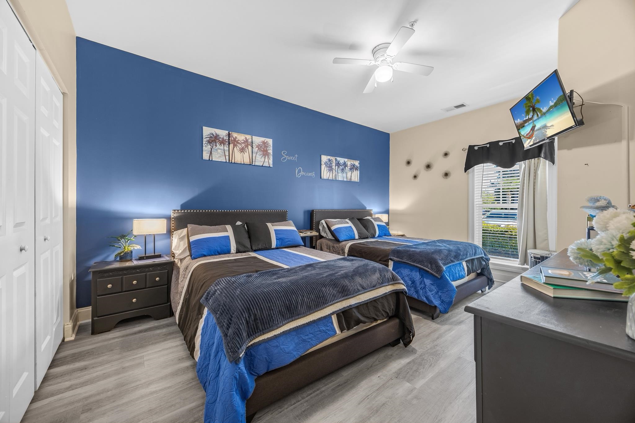 100 Cypress Point Ct. Property Photo 4