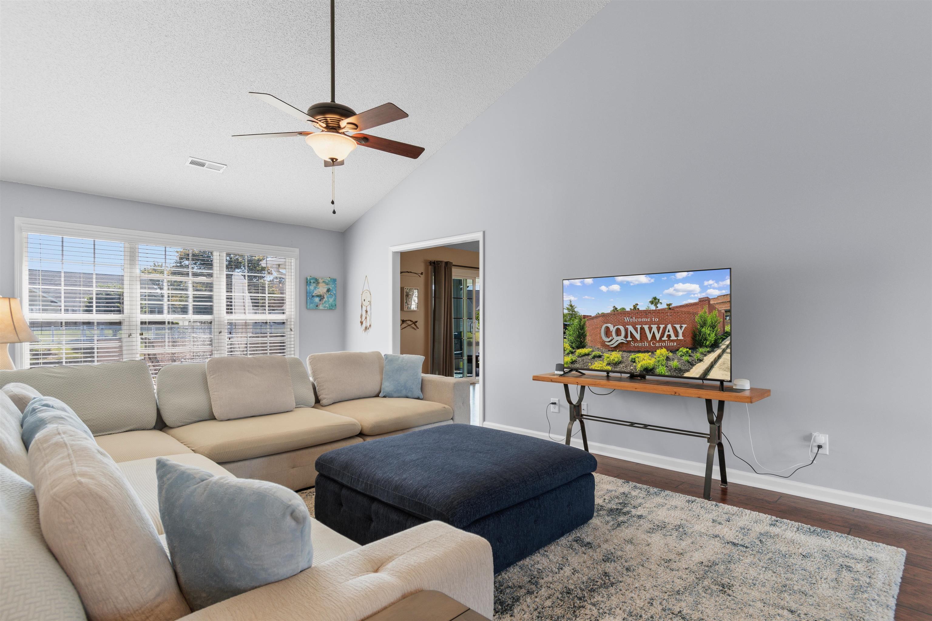 737 Prestbury Dr. Property Photo 8