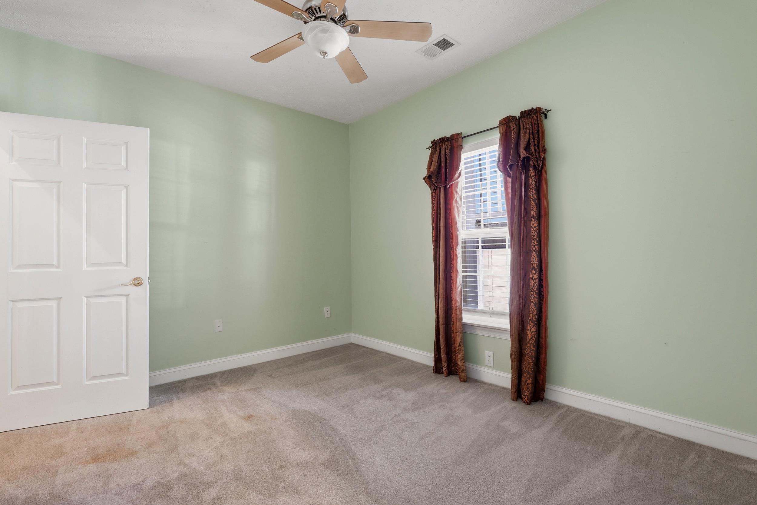 5090 Windsor Green Way Property Photo 16