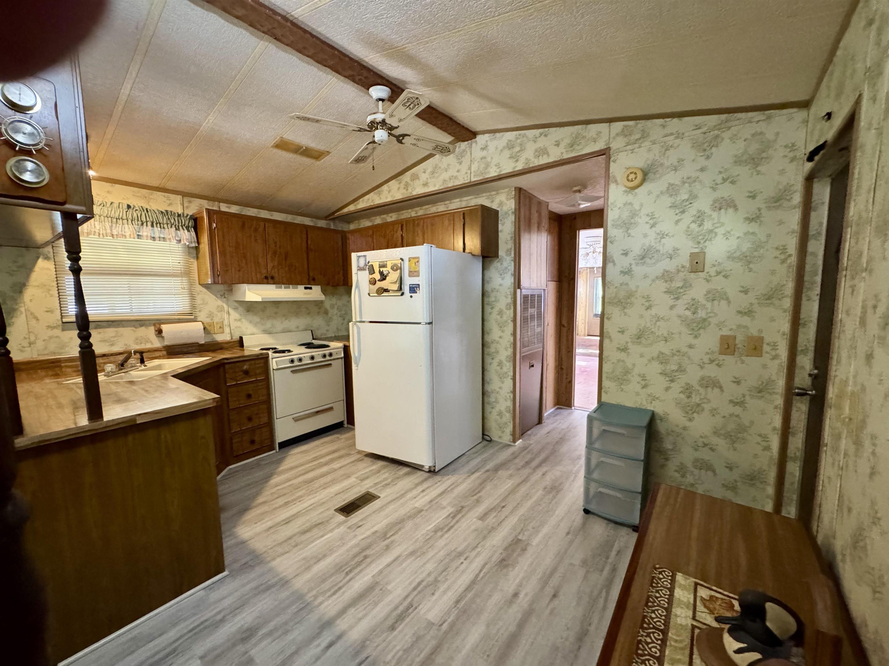 1121 Quail Trail Property Photo 14