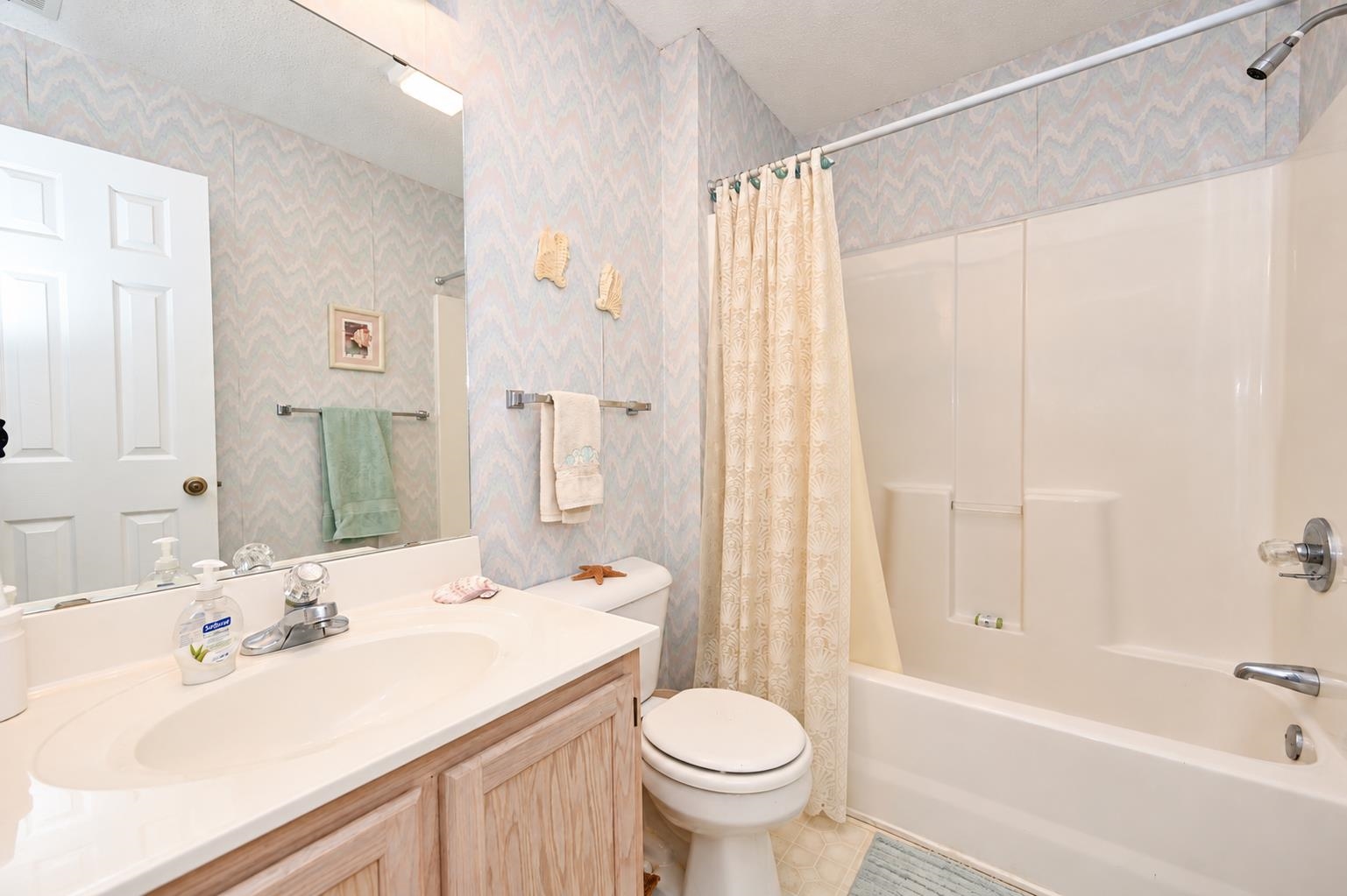 1900 Duffy St. Property Photo 28