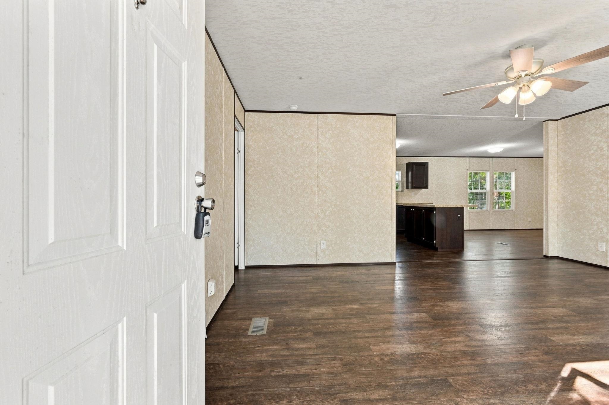 237 Williamson Lake Circle Property Photo 4