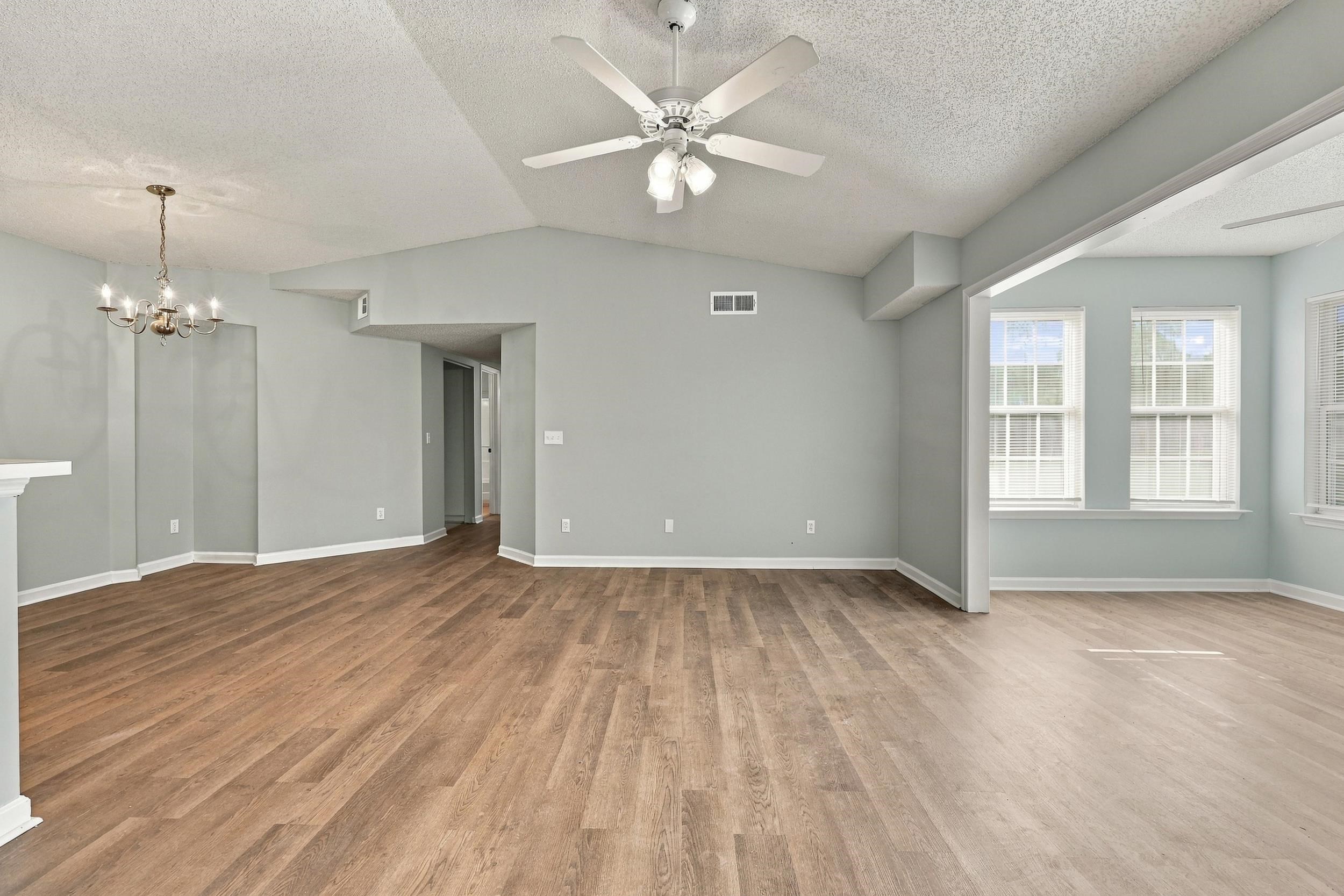 8566 Hopkins Circle Property Photo 6