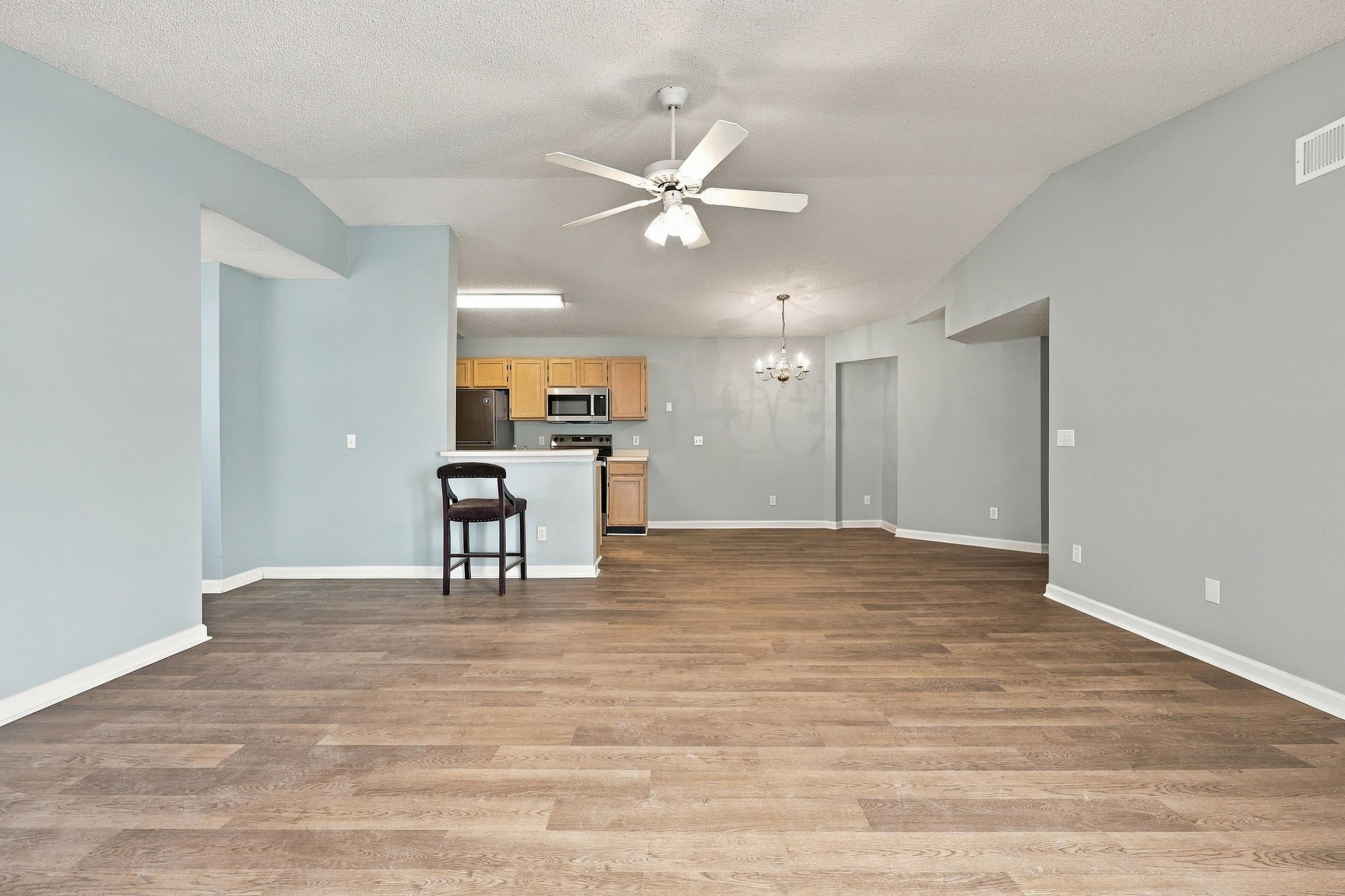 8566 Hopkins Circle Property Photo 10