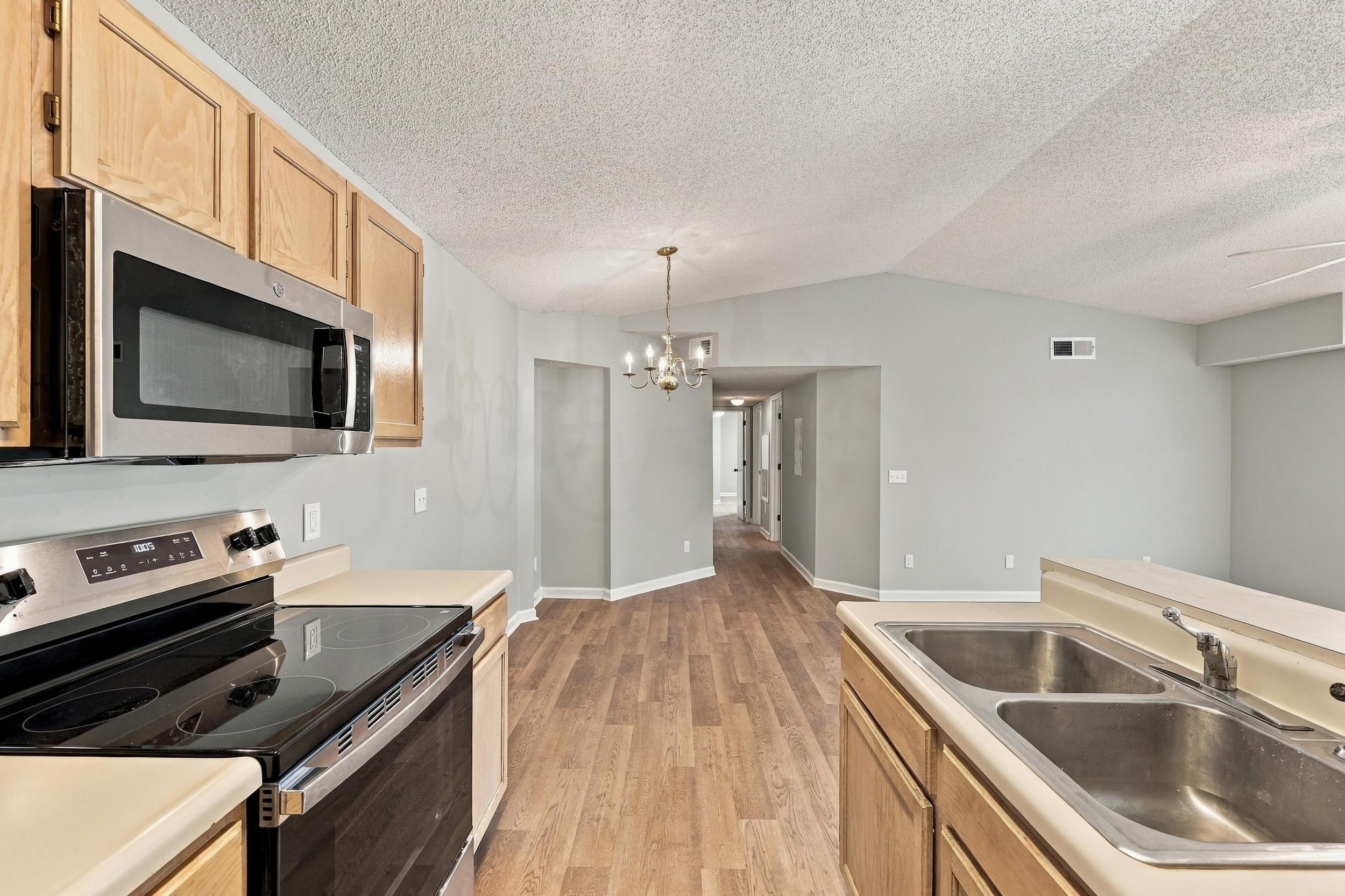 8566 Hopkins Circle Property Photo 13