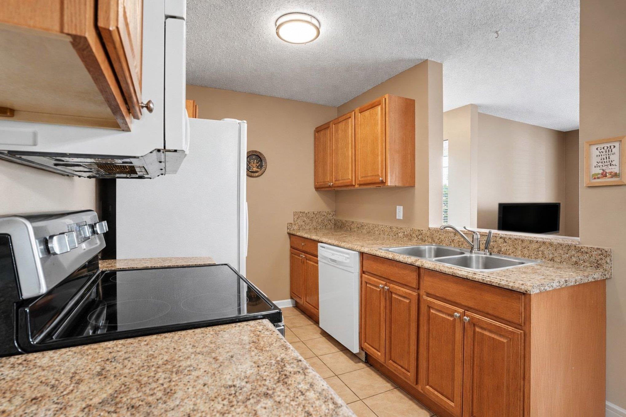 2276 Essex Dr. Property Photo 12
