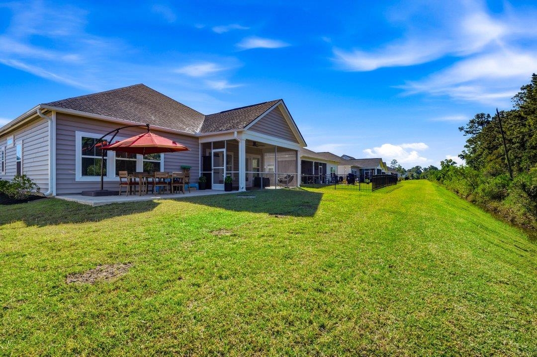 2074 Santa Maria St. Property Photo 36