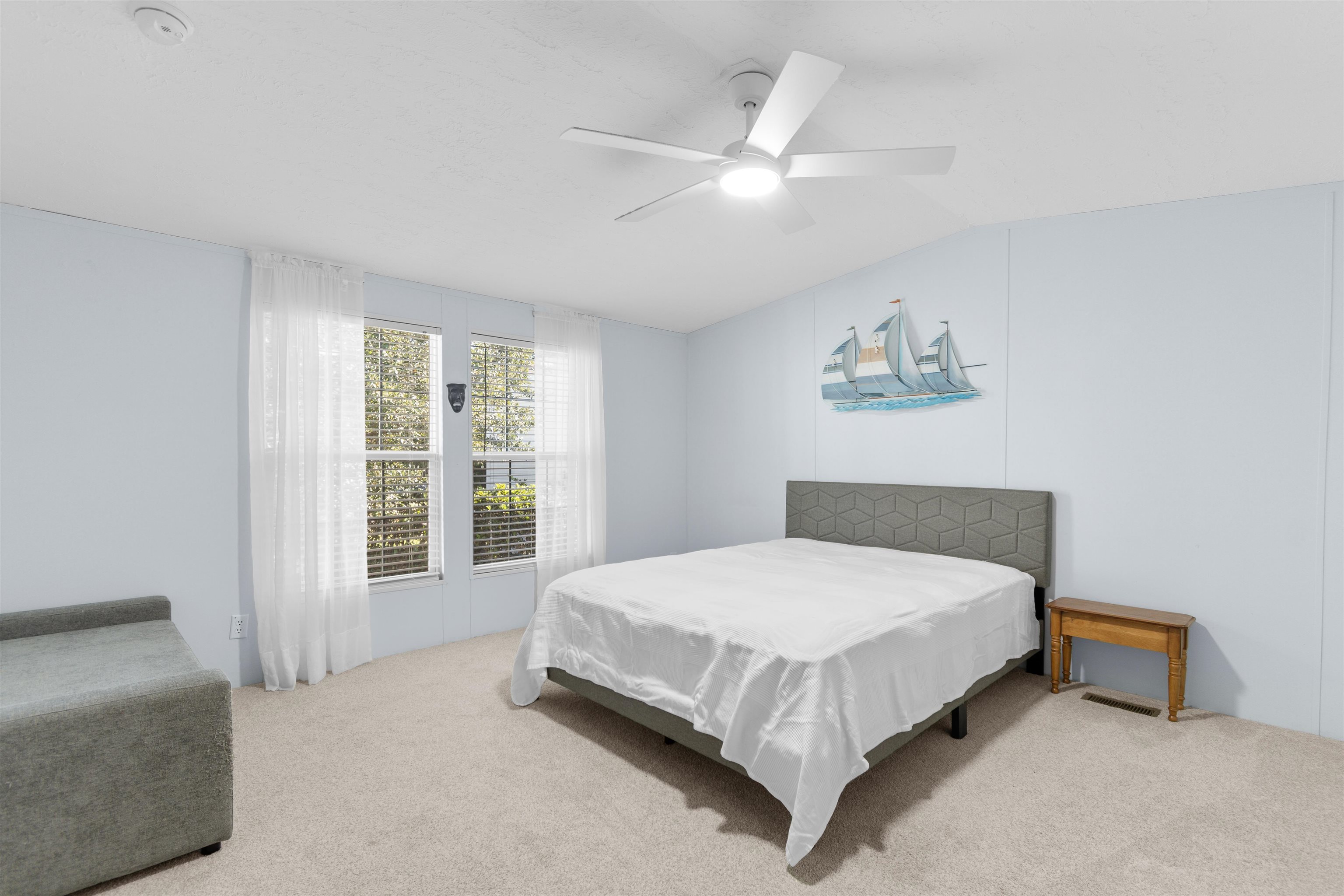 1523 Beacon Ave. Property Photo 12
