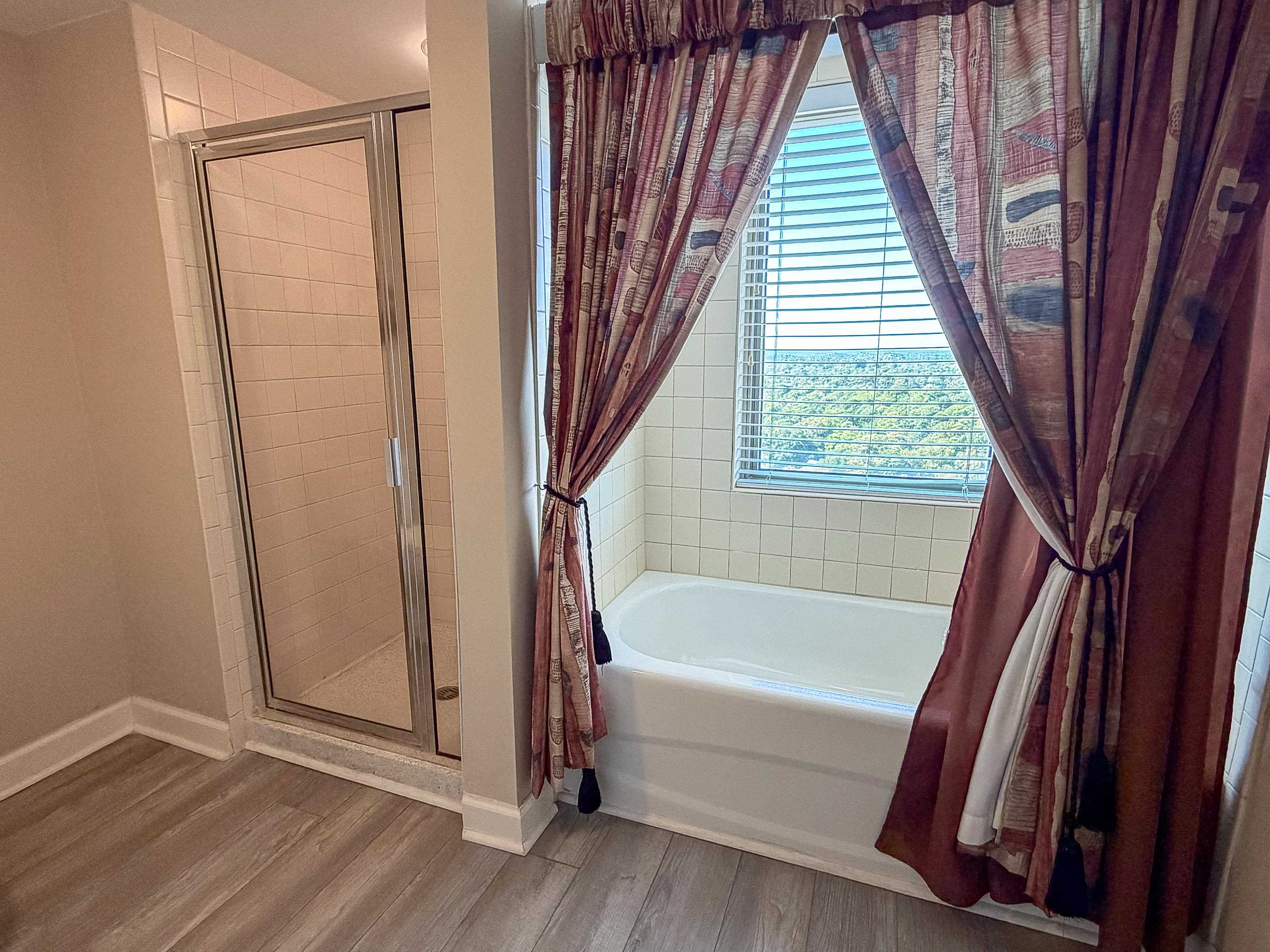 8560 Queensway Blvd. Property Photo 36