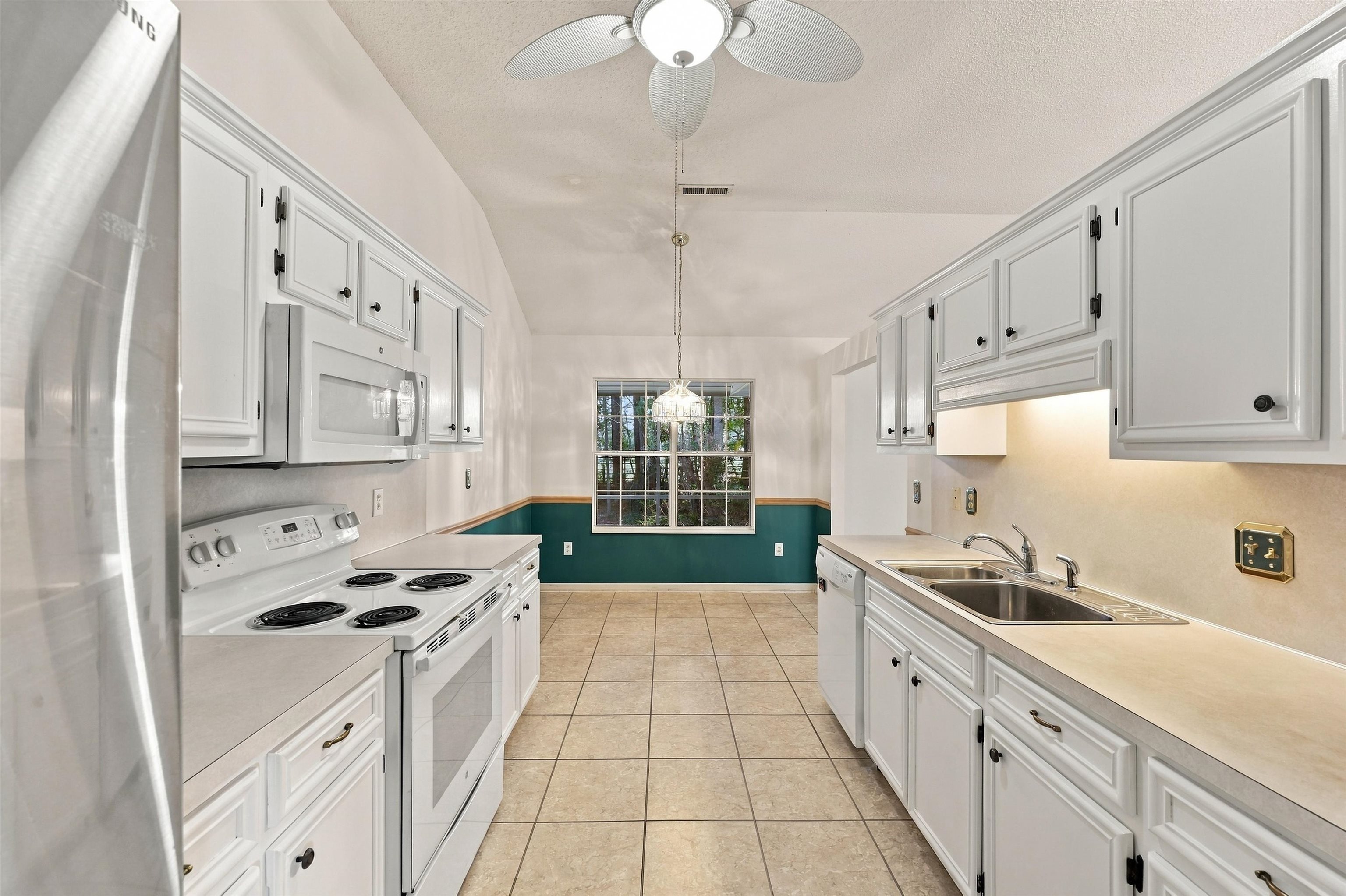 4107 Steeple Chase Dr. Property Photo 9