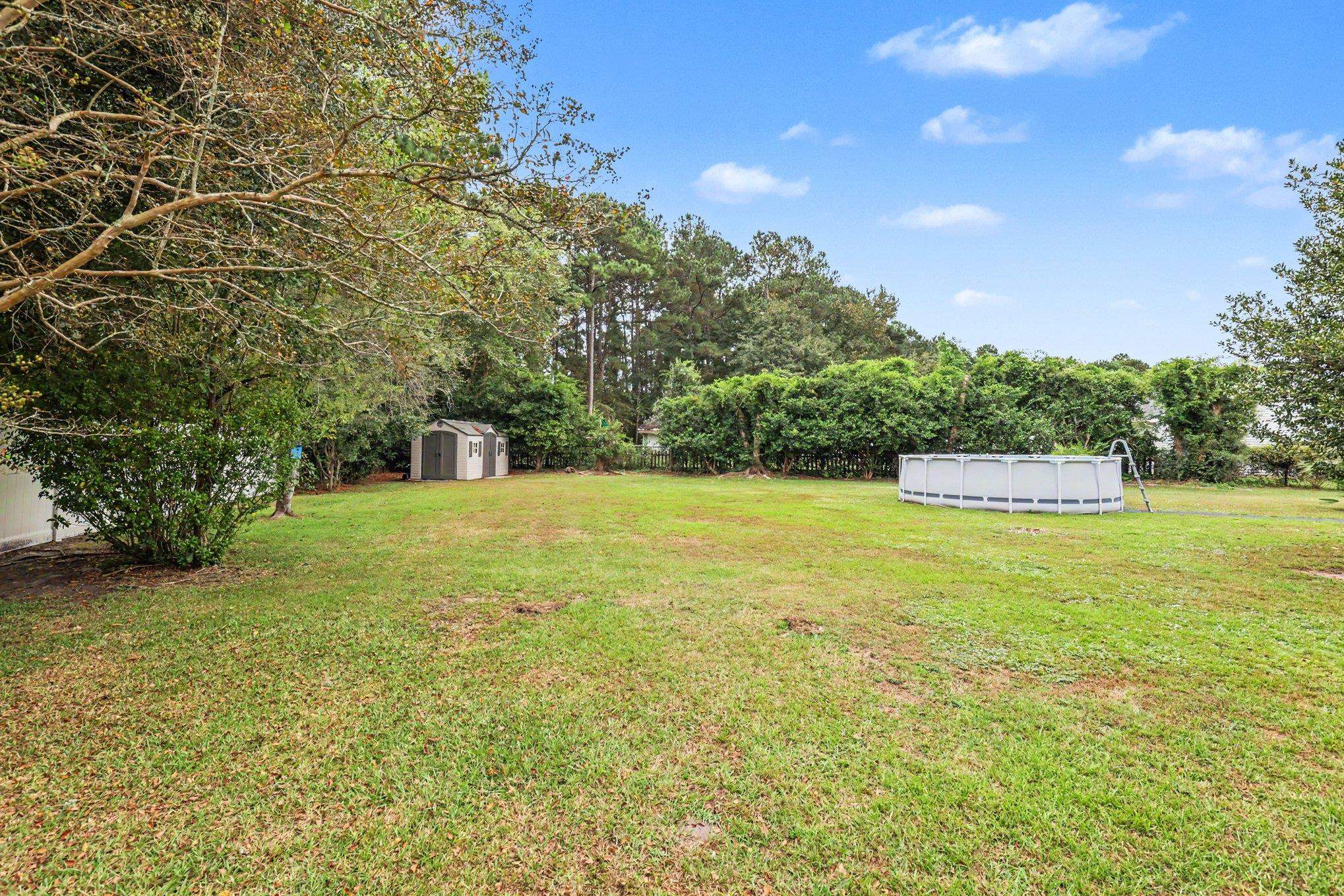 1083 Courtyard Dr. Property Photo 32