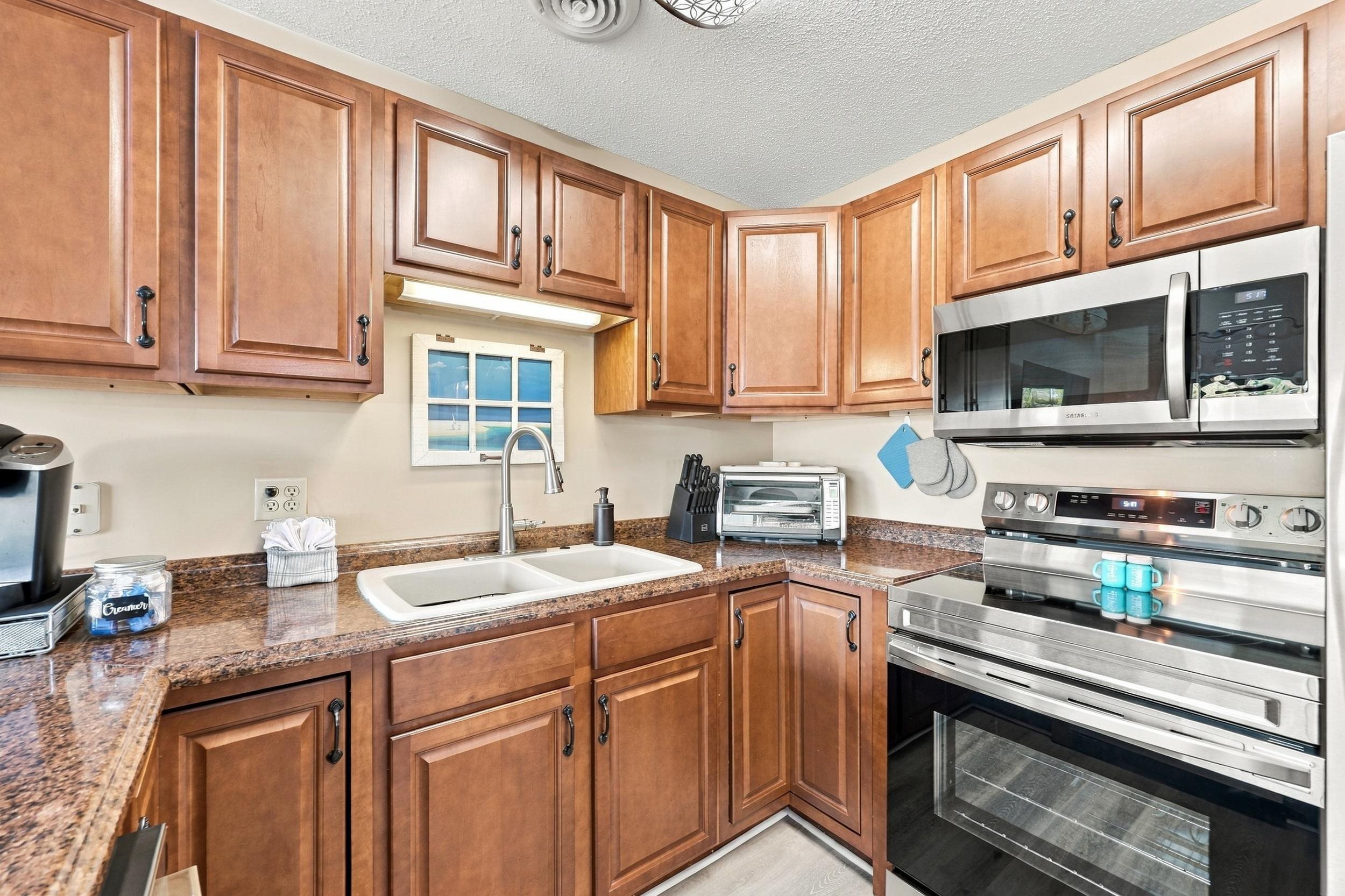 1850 Colony Dr. Property Photo 4