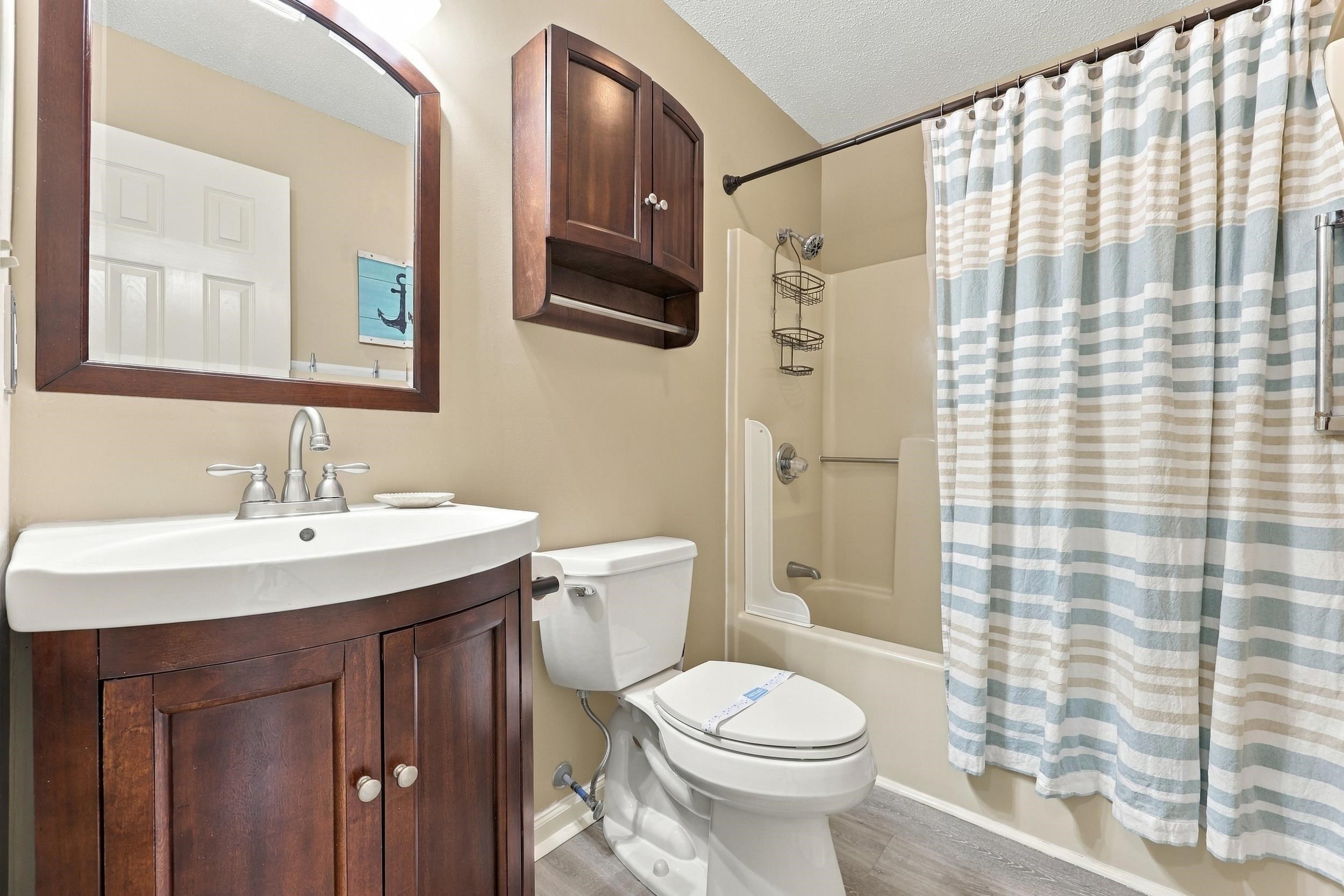 1850 Colony Dr. Property Photo 6