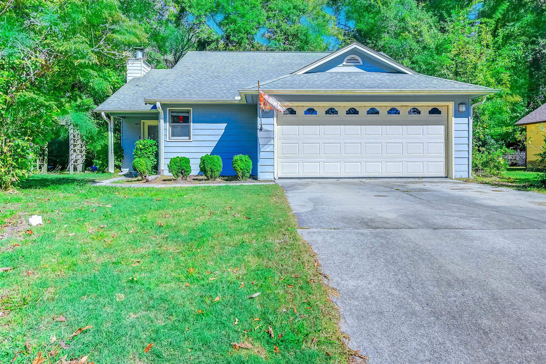 1071 Hickory Trail Property Photo 1