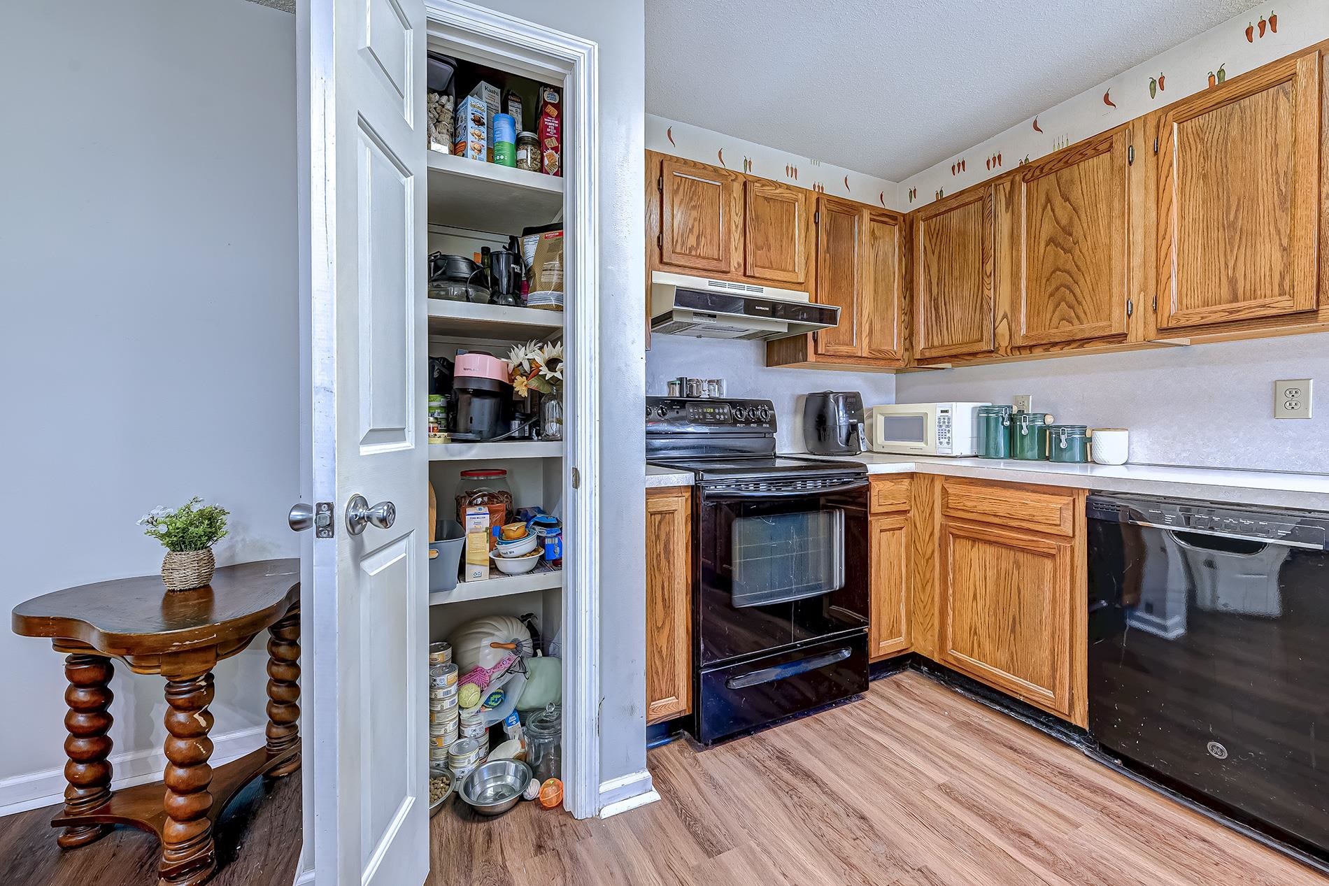 1071 Hickory Trail Property Photo 12