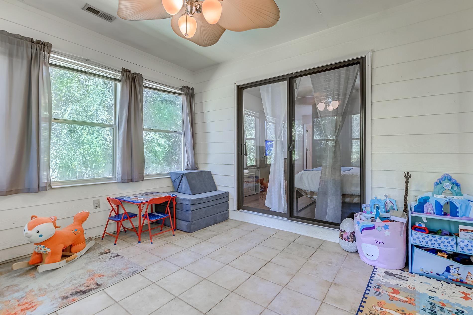1071 Hickory Trail Property Photo 25