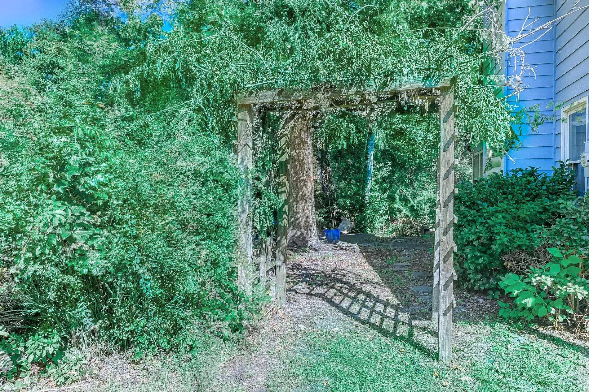 1071 Hickory Trail Property Photo 32