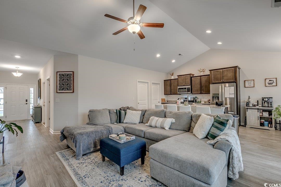 365 Rycola Circle Property Photo 4