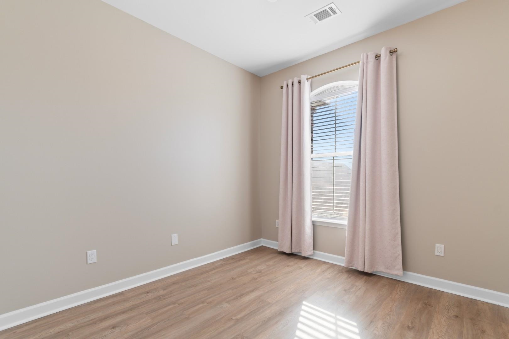 2798 Howard Ave. Property Photo 29