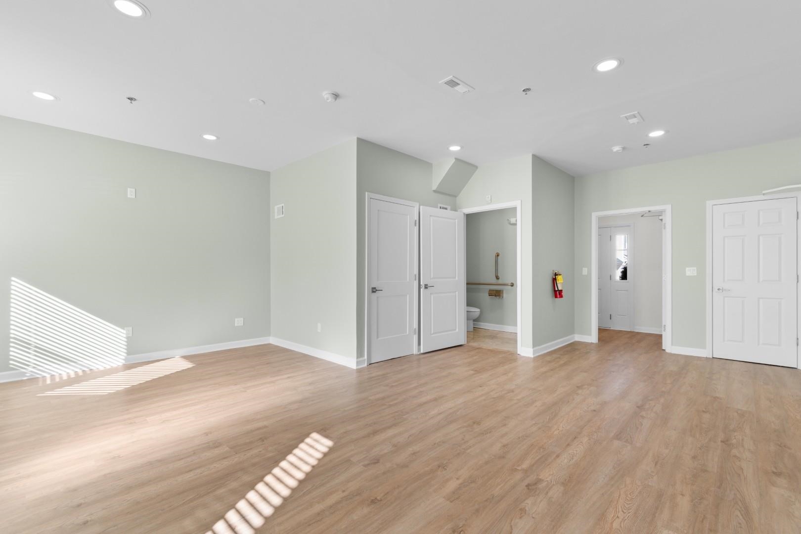 2798 Howard Ave. Property Photo 31