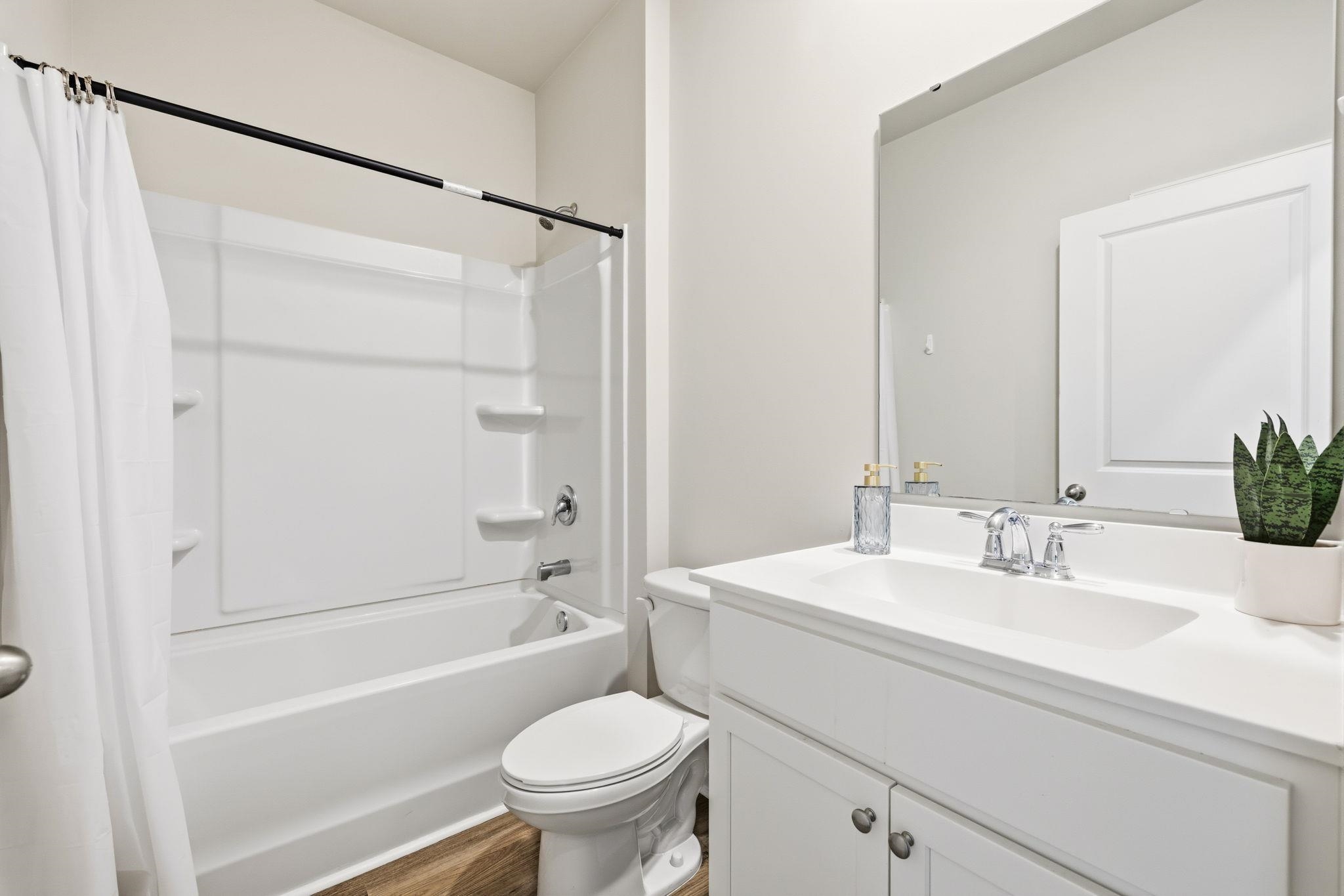 2820 Riverboat Way Property Photo 8