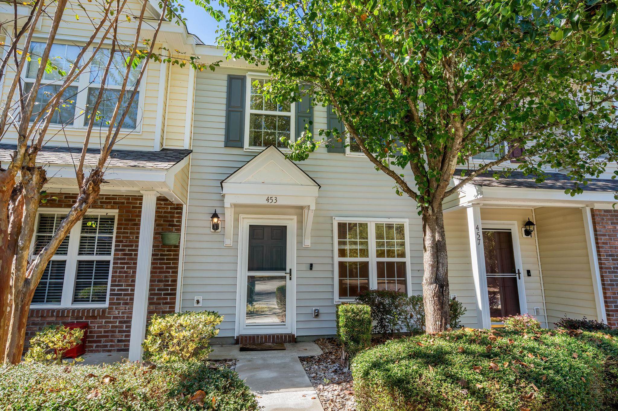 453 Seabert Rd. Property Photo 1