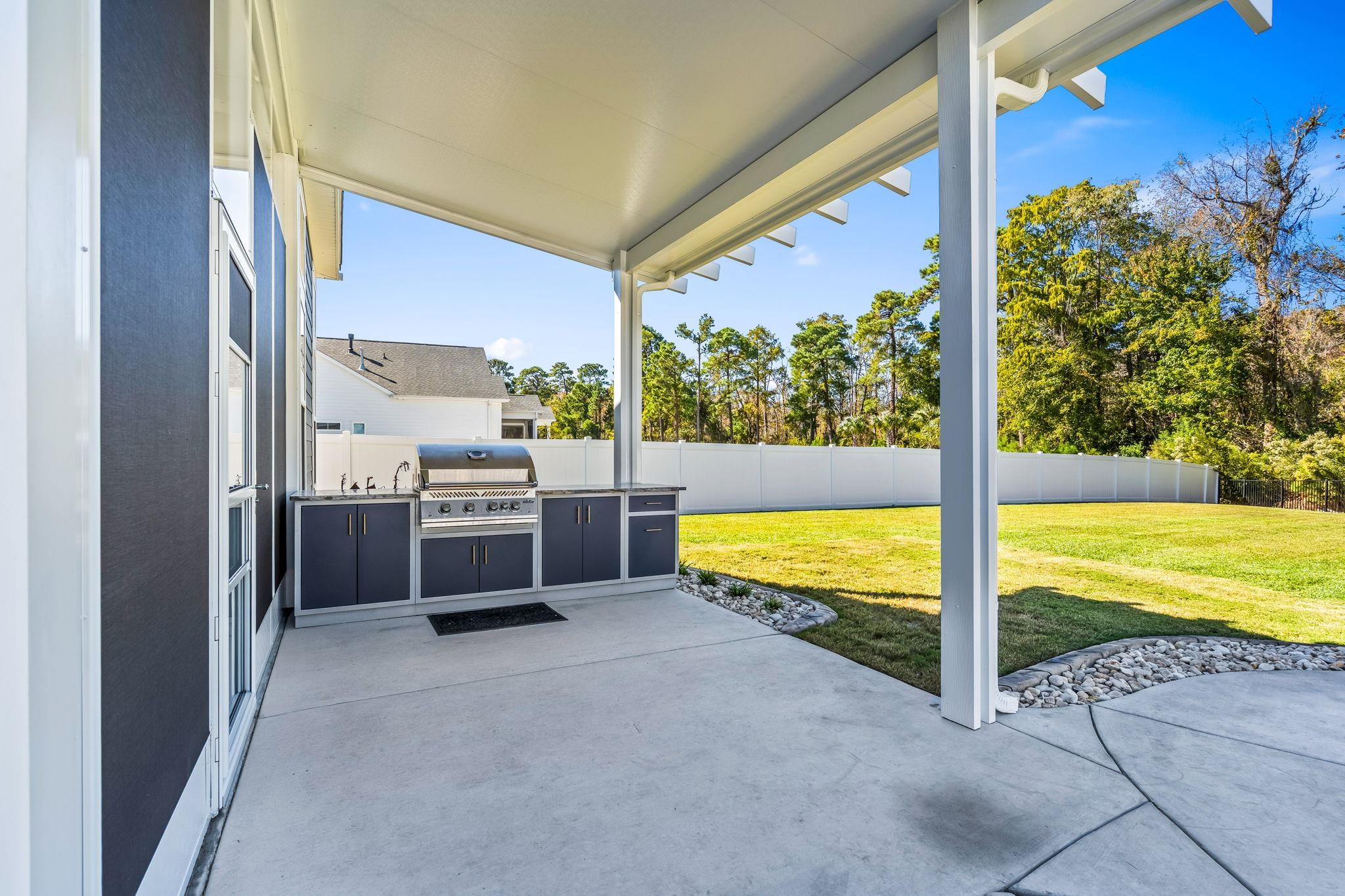 450 Rose Fountain Dr. Property Photo 24