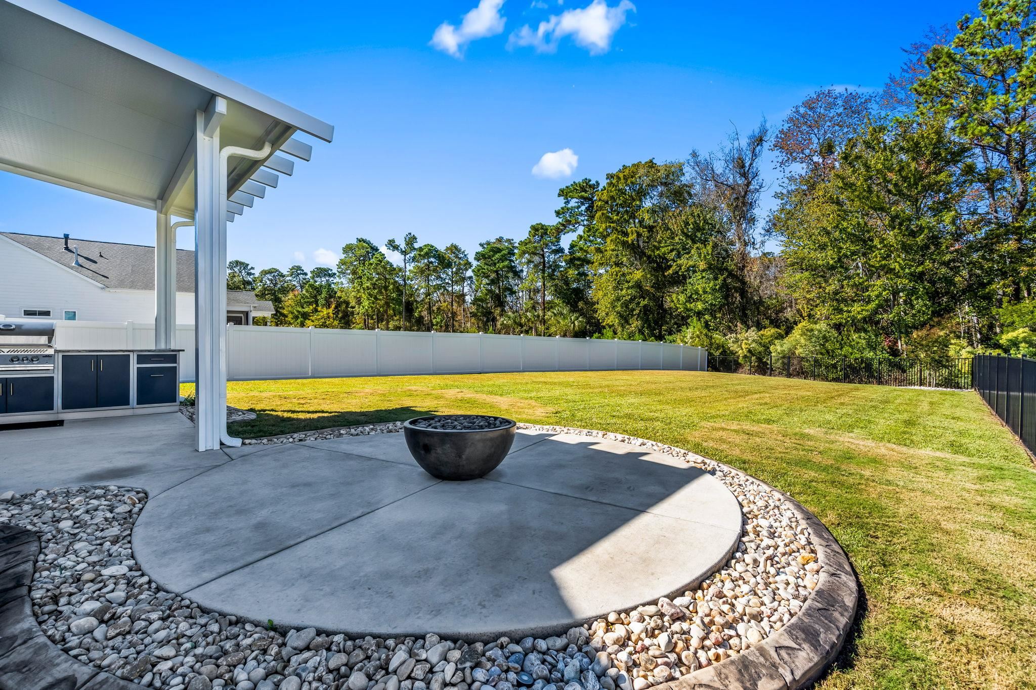 450 Rose Fountain Dr. Property Photo 27
