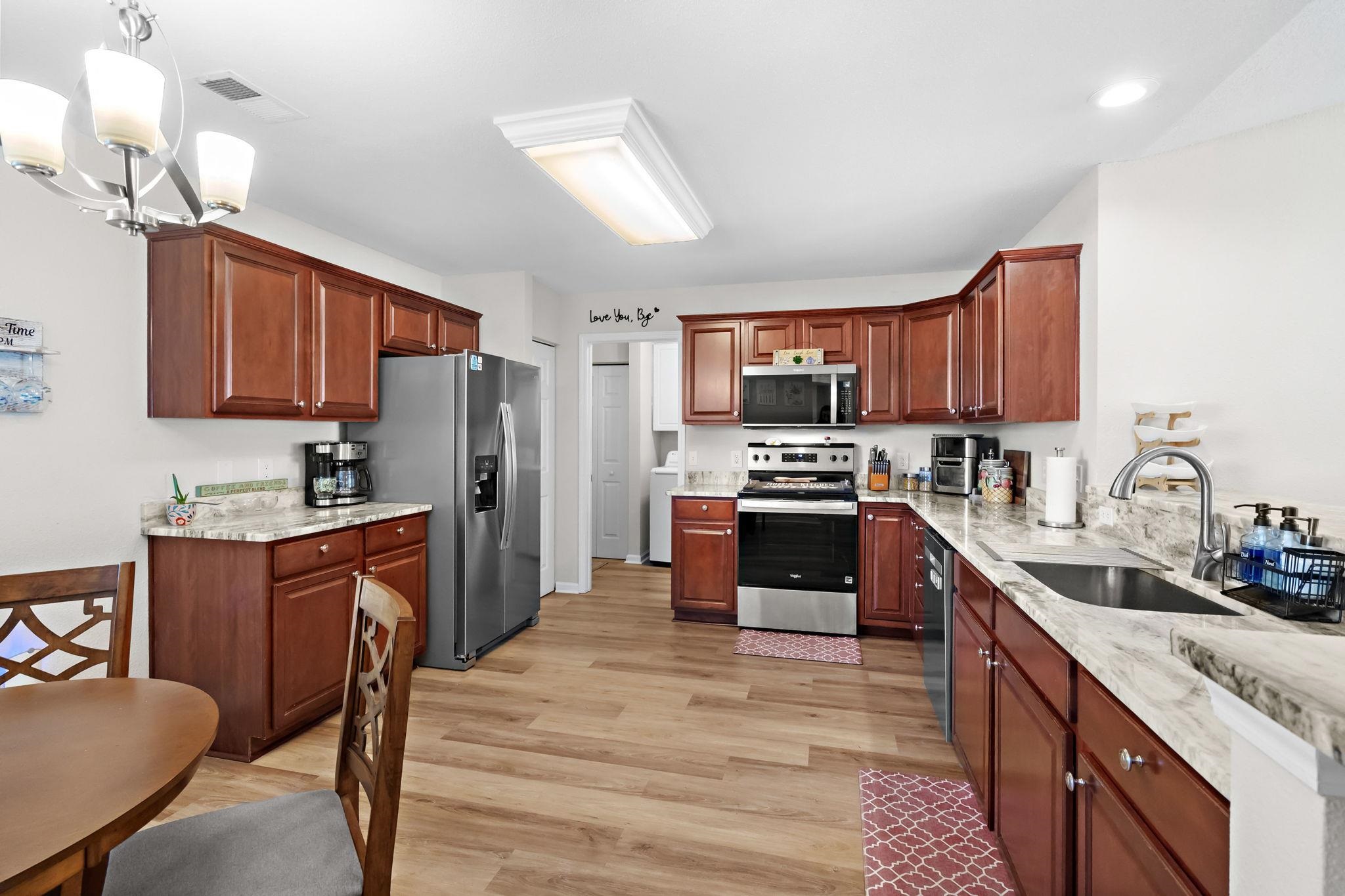 219 Blackpepper Loop Property Photo 11