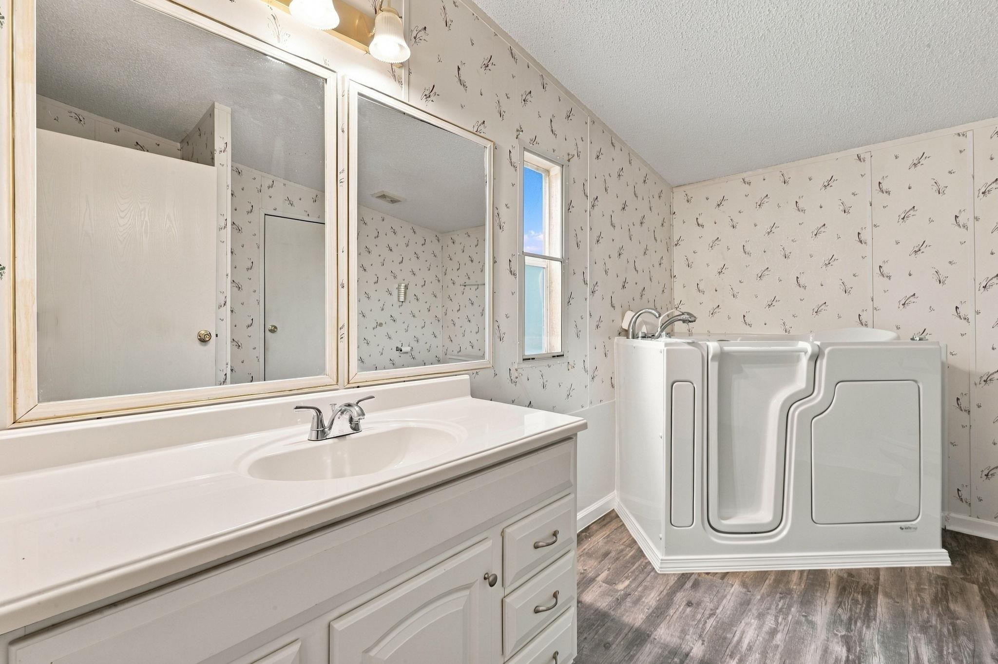 1029 Palm Dr. Property Photo 15