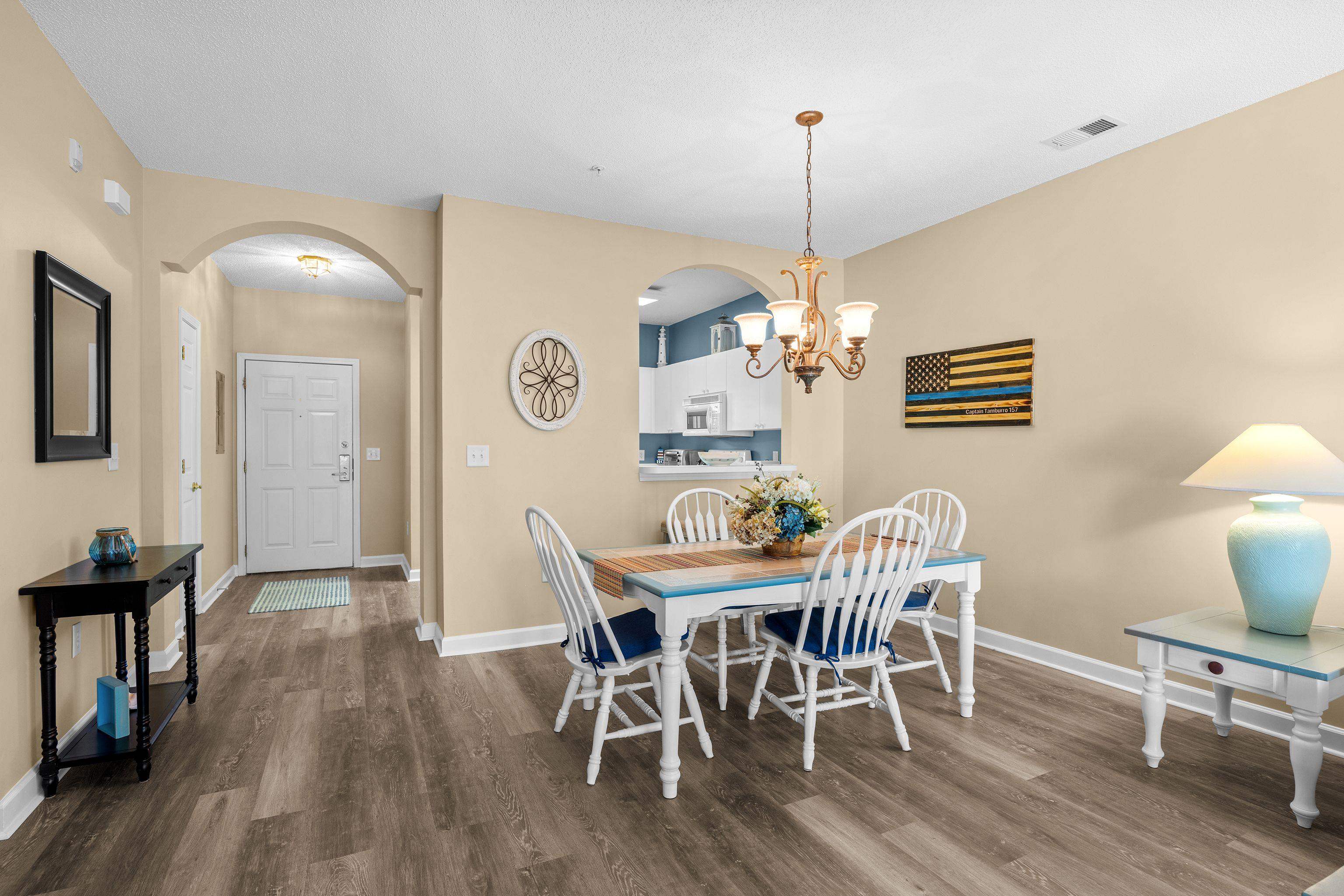 5825 Catalina Dr. Property Photo 10