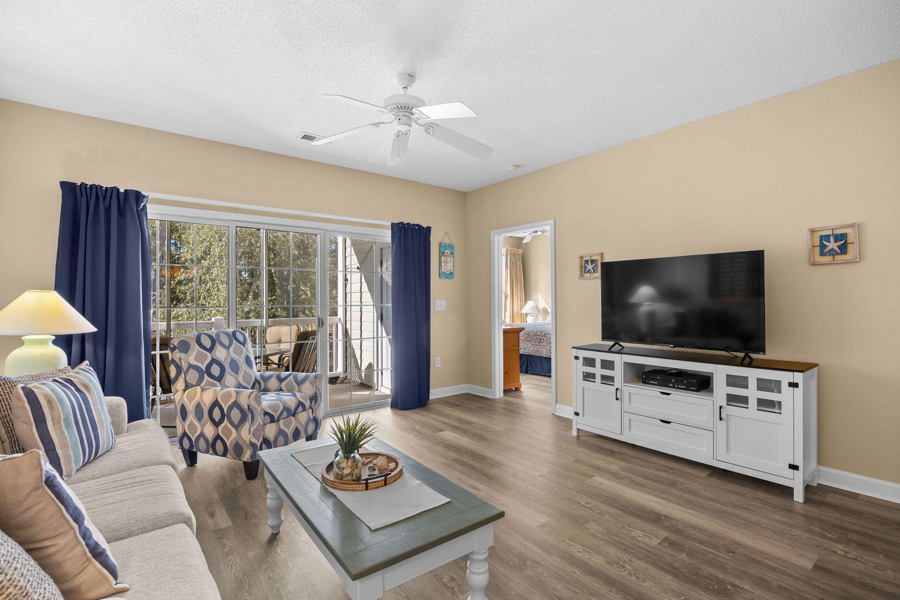 5825 Catalina Dr. Property Photo 13