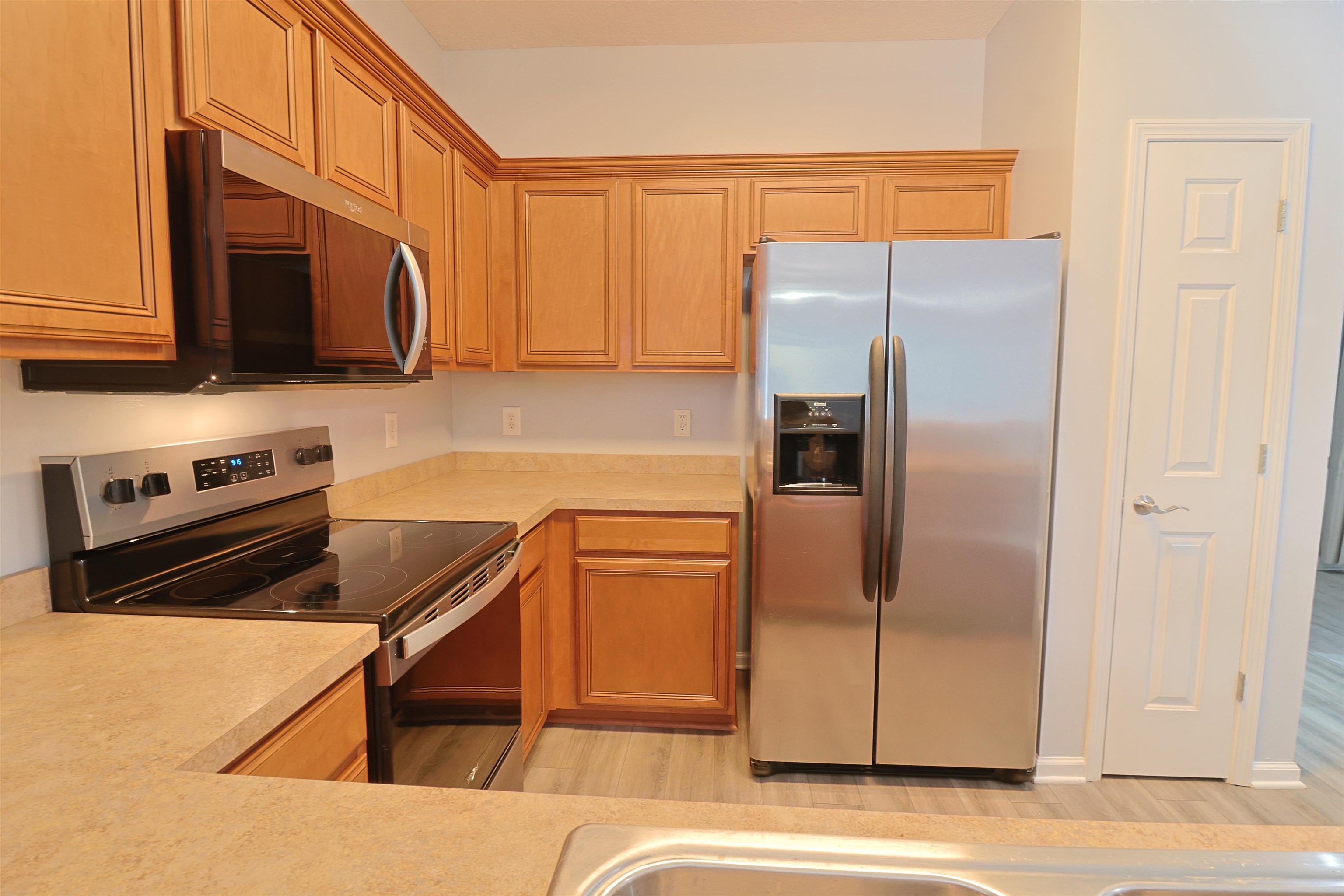4104 Pinehurst Circle Property Photo 5
