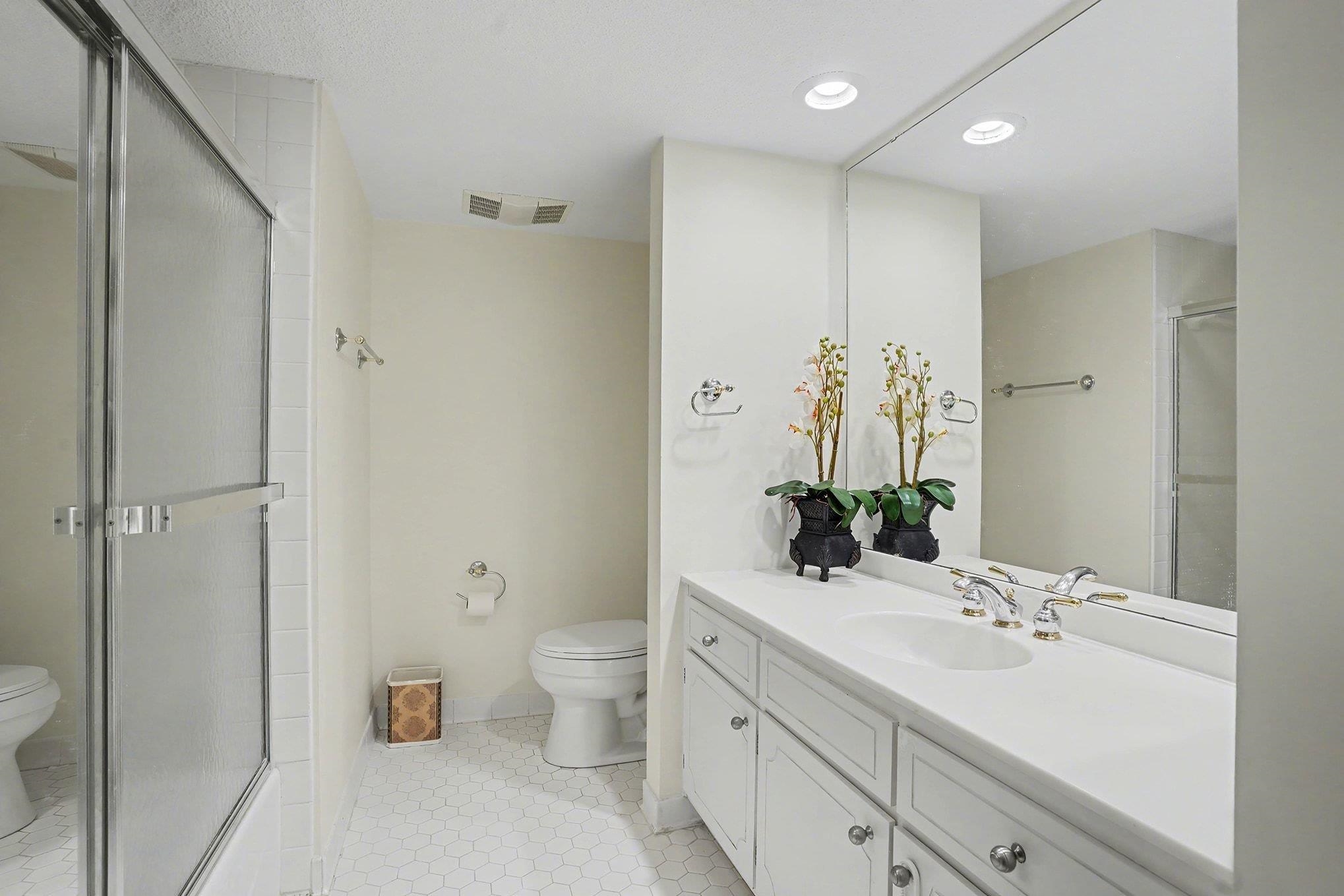 9650 Shore Dr. Property Photo 20