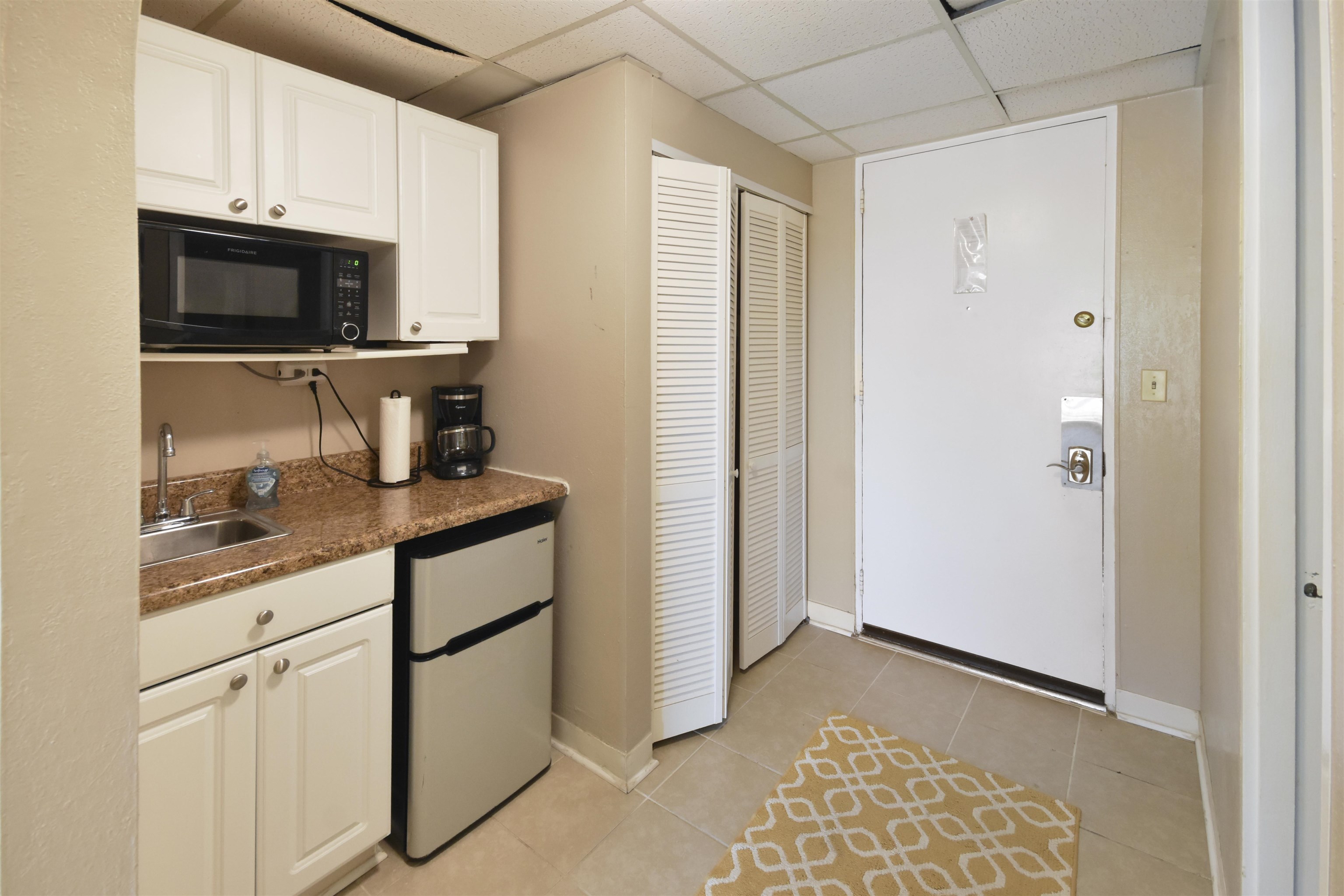 6803 N Ocean Blvd. Property Photo 8