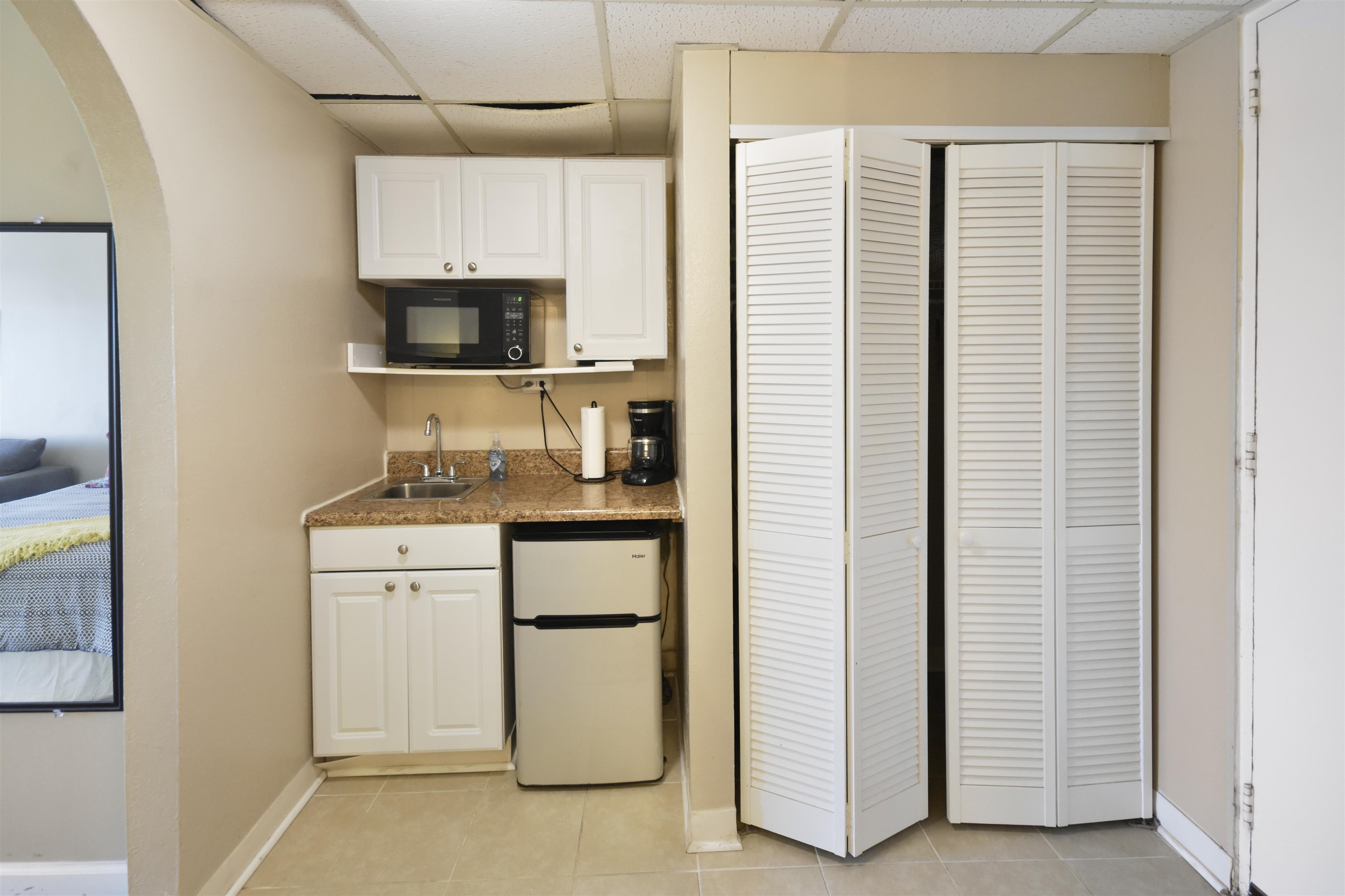 6803 N Ocean Blvd. Property Photo 9