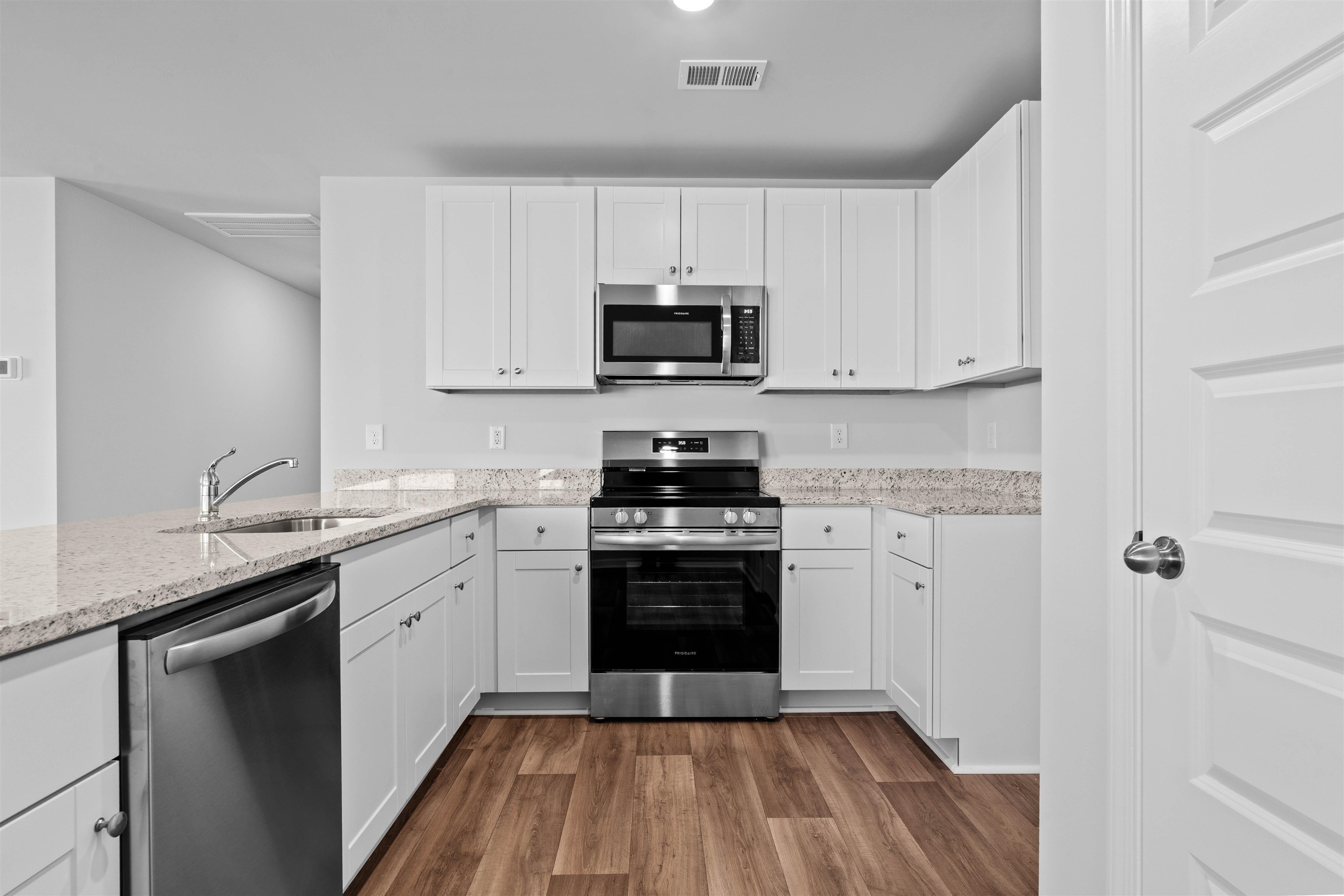 625 Green Valley Way Property Photo 12